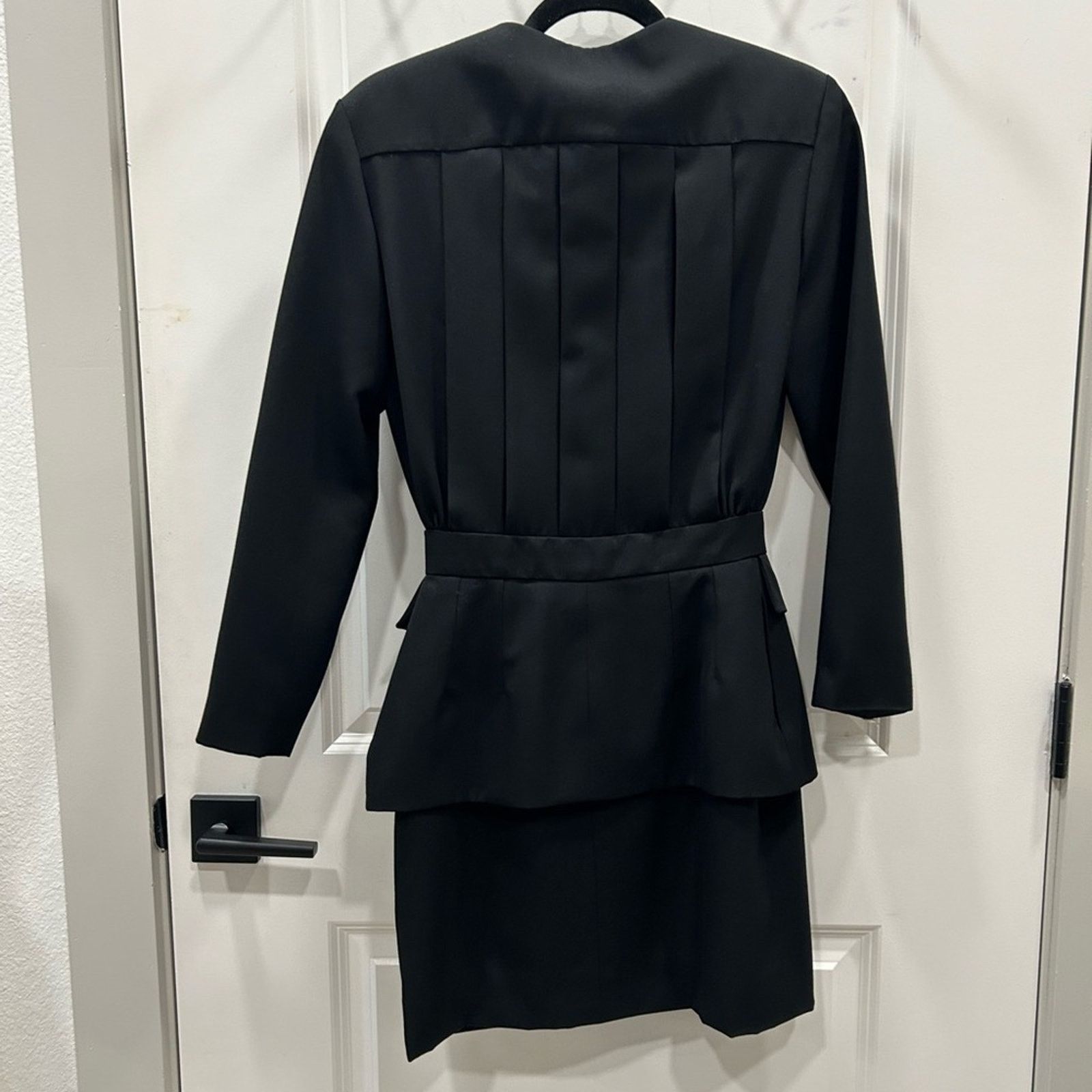 Chanel Chanel Peplum Dress 1983 Boutique Box Pleats Gold Buttons 38 Size XS / US 0-2 / IT 36-38 - 7 Thumbnail