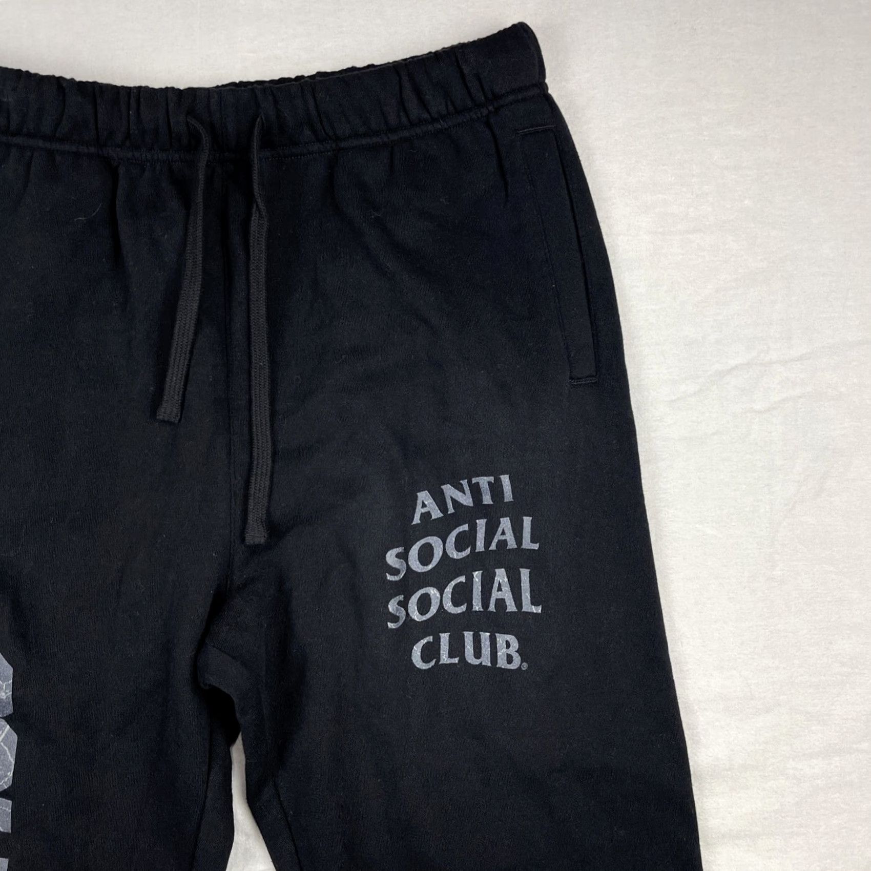 Anti Social Social Club VINTAGE Anti Social Social Club Call Of Duty Black Ops 7 Sweatpants Mens M Black Size US 31 - 4 Thumbnail
