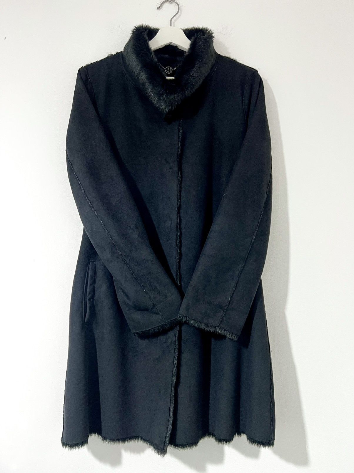 Armani Exchange Vintage Armani Jeans Fur Long Coat Size M / US 6-8 / IT 42-44 - 2 Thumbnail