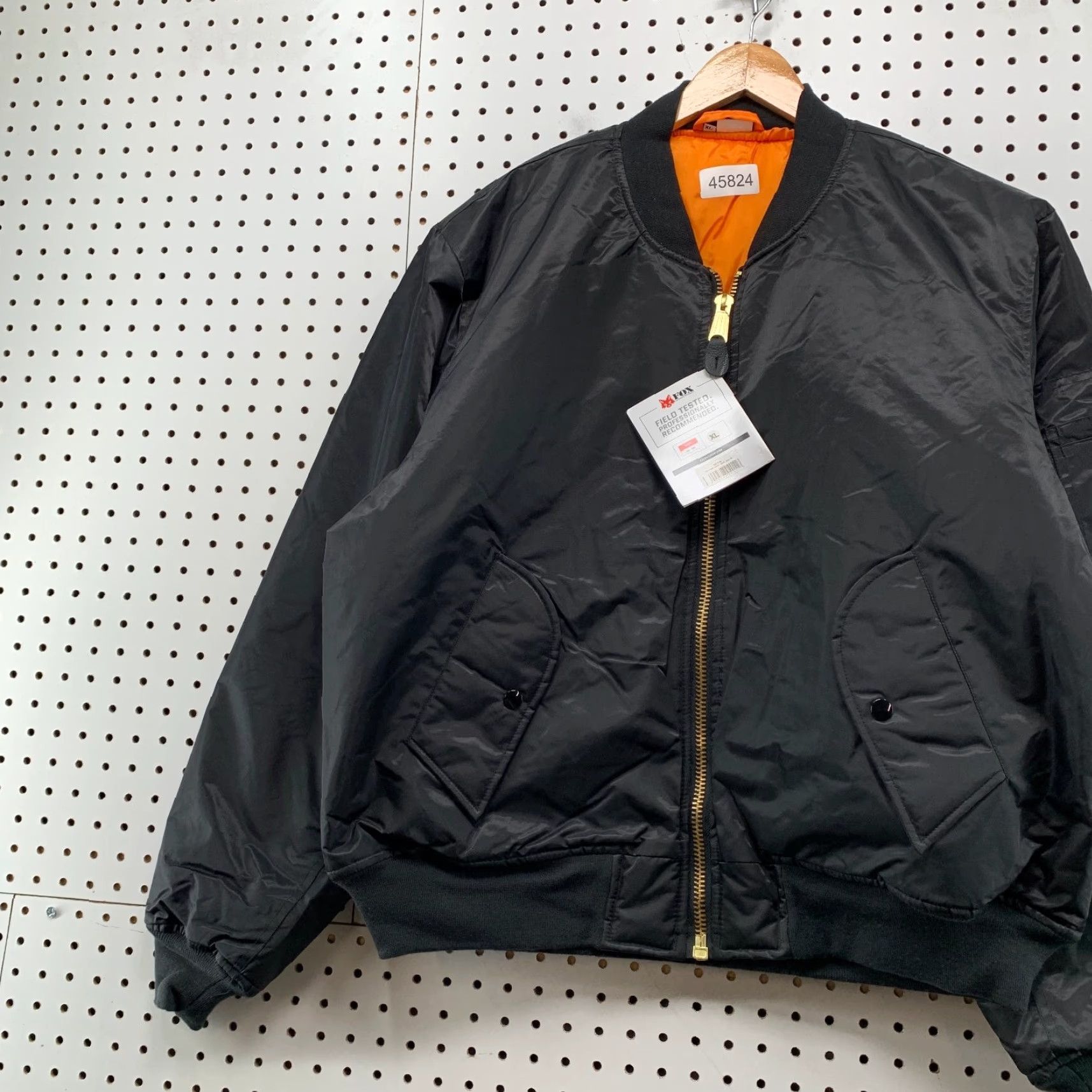 Vintage VINTAGE Fox MA-1 Bomber Flight Jacket Mens XL Black Orange Liner Military NWT Size US XL / EU 56 / 4 - 3 Thumbnail