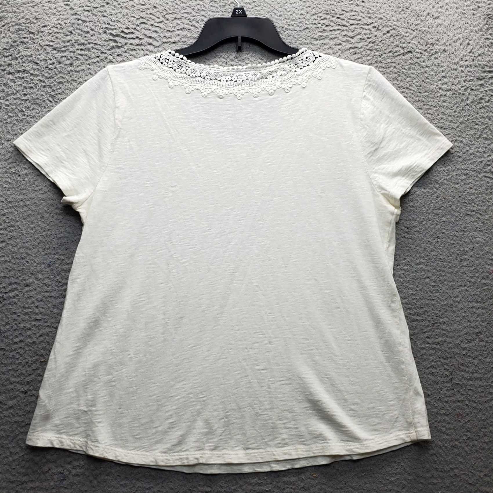 Talbots Talbots Blouse Womens Petites XL Tan Short Sleeve Lace Trim V-Neck Pullover Tank? Size XL / US 12-14 / IT 48-50 - 2 Thumbnail