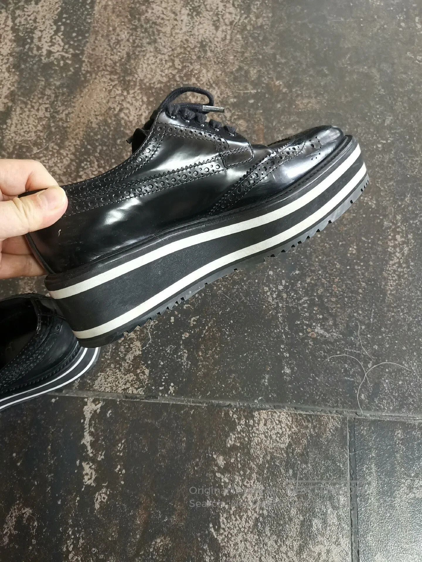 Prada PRADA Black Low-Top Leather Shoes. Size US 5 / EU 37 - 5 Thumbnail