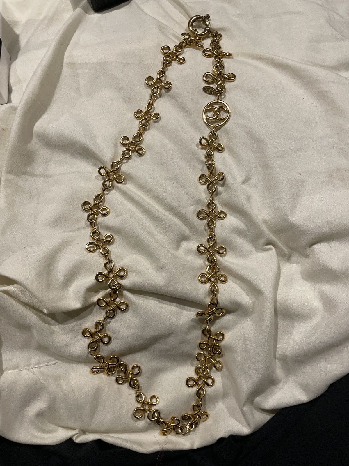 Chanel × Vintage 20thC CHANEL VINTAGE TWISTED DESIGN NECKLACE, FRANCE, 1993 Size ONE SIZE - 3 Thumbnail