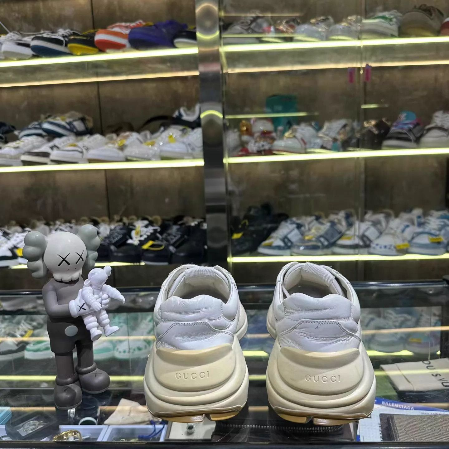 Gucci Gucci Dad Sneaker Worldwide White Brown Size 42 Size US 9 / EU 42 - 3 Thumbnail