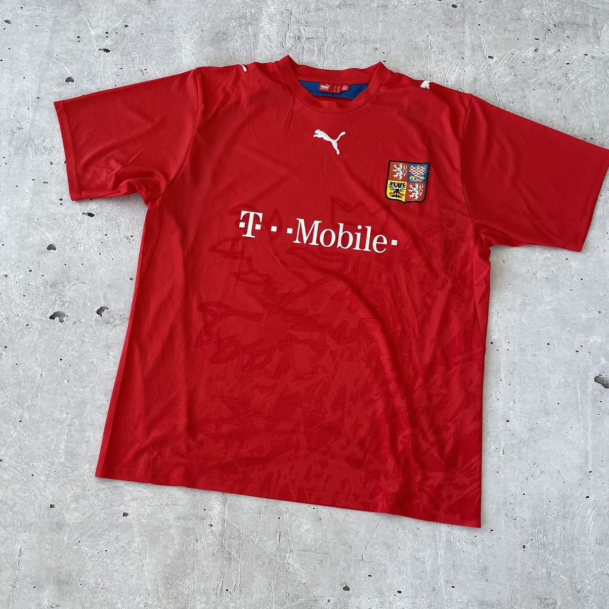 Puma 2006-08 Czech Republic Basic Home Shirt Size US XL / EU 56 / 4 - 2 Thumbnail