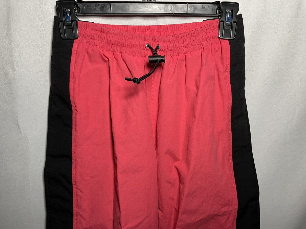 Gucci × The North Face Gucci x The North Face Nylon Pants Size 25" / US 0 / IT 36 - 2 Thumbnail