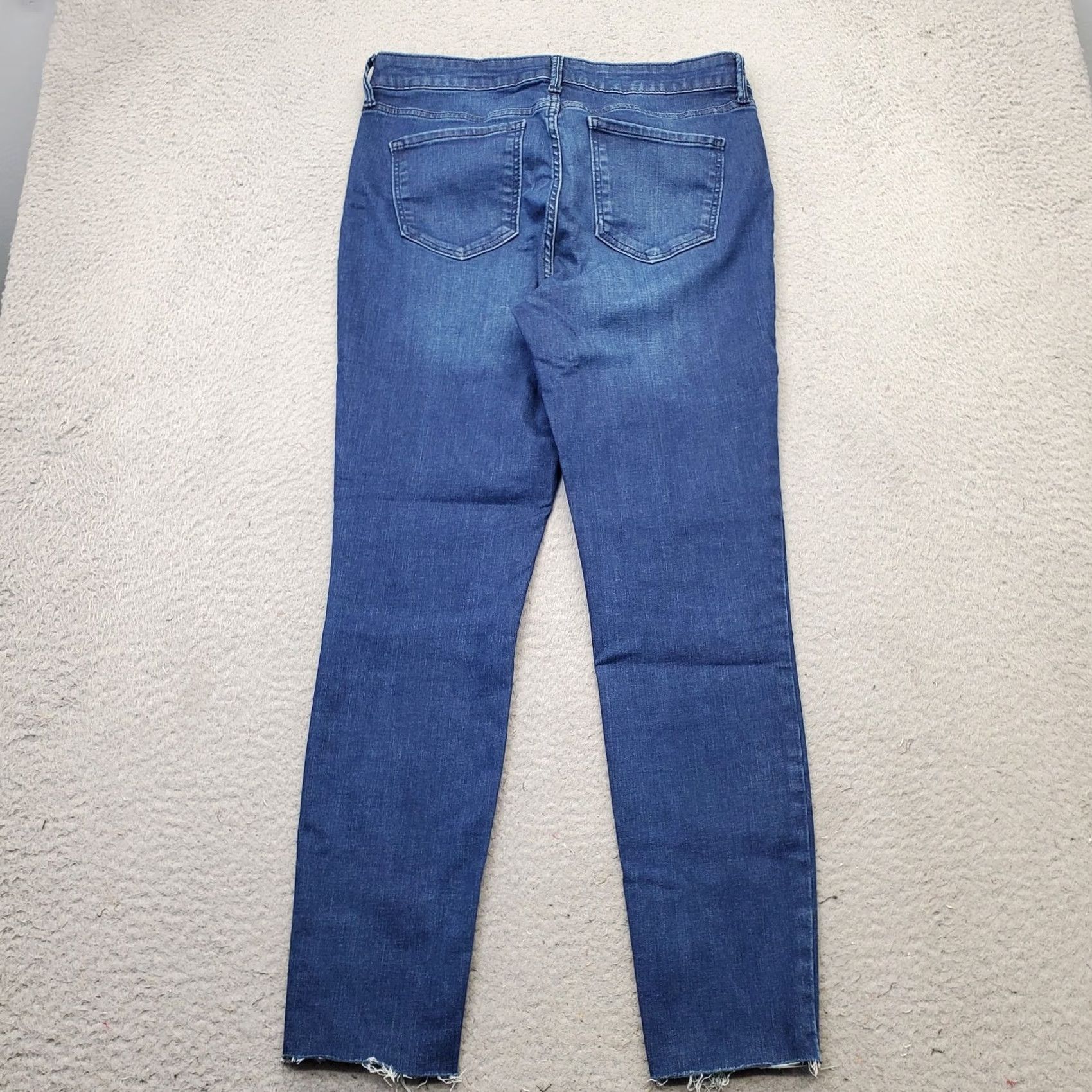 Old Navy Old Navy Rockstar Jeans Women 10 Blue Denim Super Skinny Built in Sculpt Raw Hem Jeans Womens Size 10 Blue Denim 5-Pocket Design Regular Fit Size 32" / US 10 / IT 46 - 2 Thumbnail