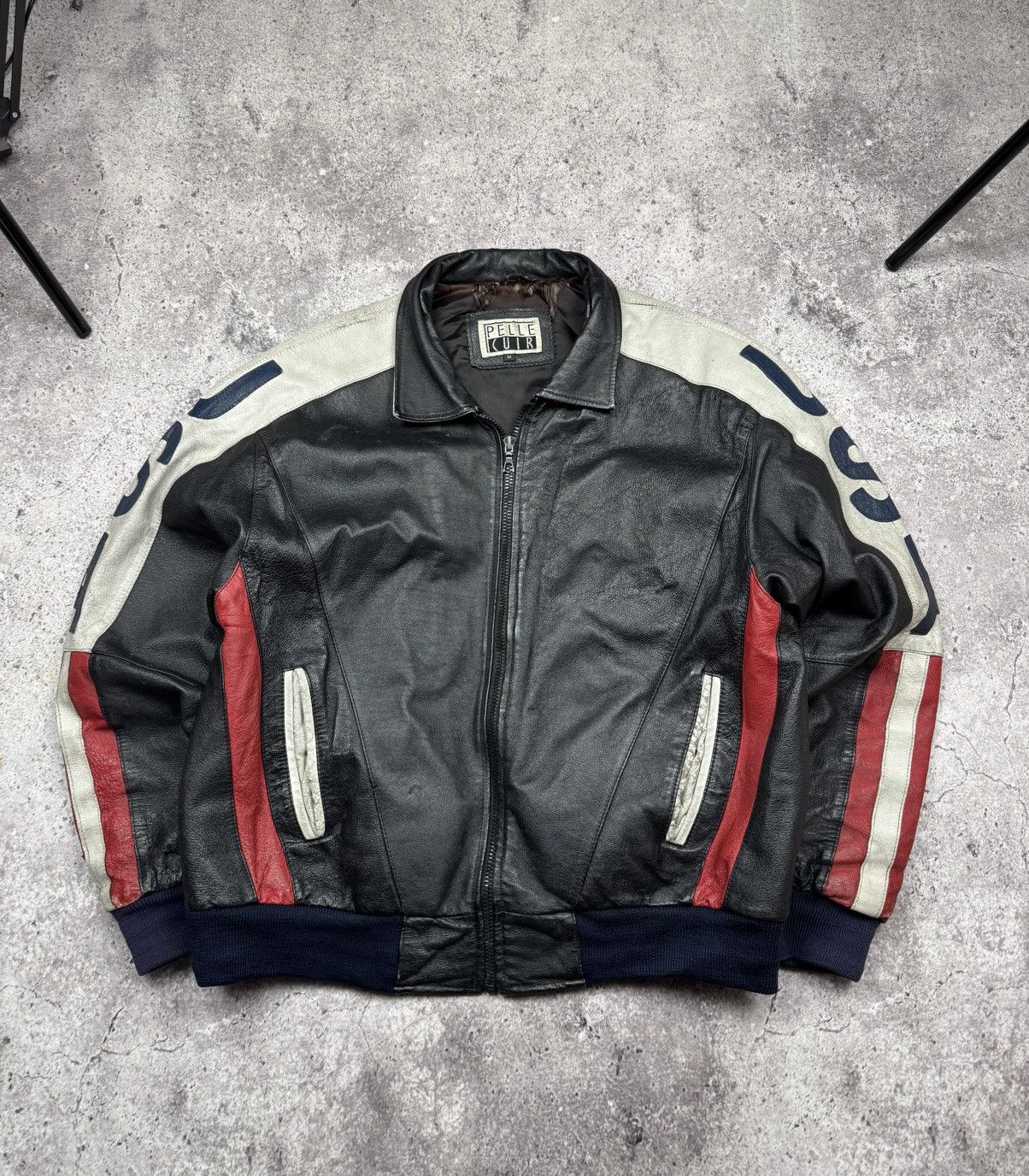 Japanese Brand VINTAGE USA BIG FLAG TRASHED LEATHER BIKER DISTRESSED JACKET Size US M / EU 48-50 / 2 - 5 Thumbnail