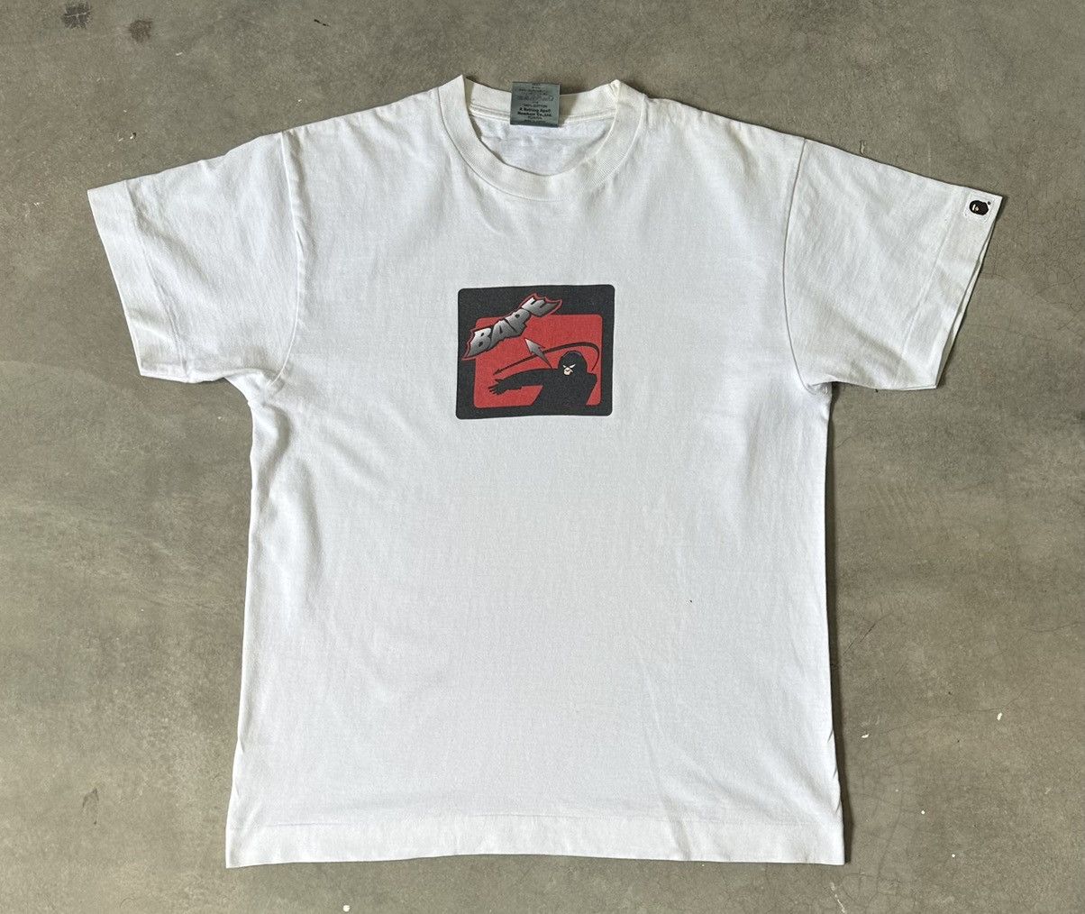 Bape VINTAGE A BATHING APE GRAPHIC PRINT Size US M / EU 48-50 / 2 - 1 Thumbnail