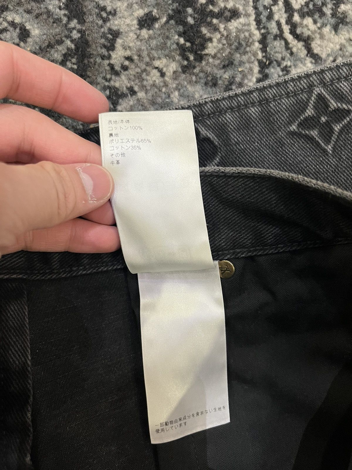 Louis Vuitton NEW LV EXCLUSIVE BLACK CARPENTER SHORTS Size US 31 - 8 Thumbnail