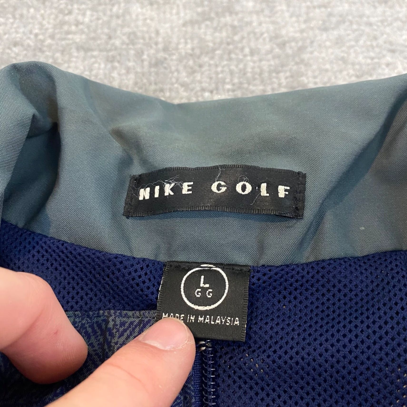Nike VINTAGE Nike Storm-FIT Jacket Men L Gray Blue 1/2 Zip Snap Pullover Long Sleeve Golf Exterior Logo Pockets Geometric Size US L / EU 52-54 / 3 - 3 Thumbnail