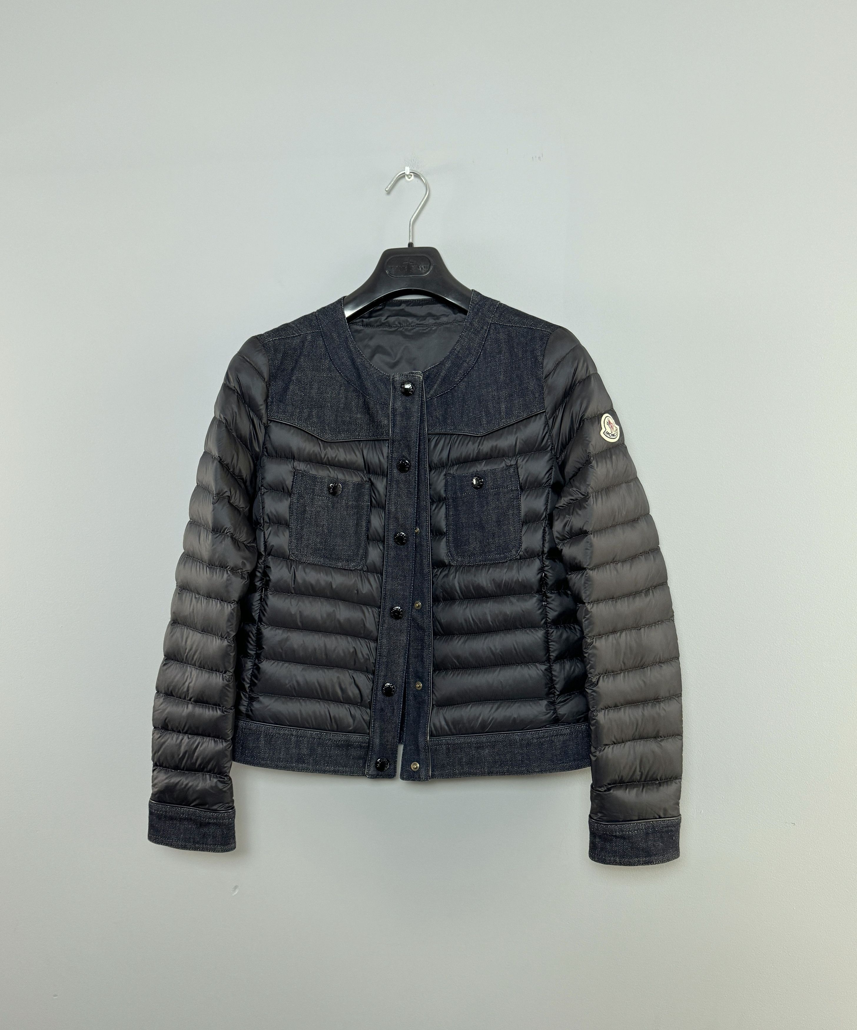 Moncler Moncler Ambert Down Jacket Puffer Denim Trimmed Navy Size 3 Size M / US 6-8 / IT 42-44 - 4 Thumbnail