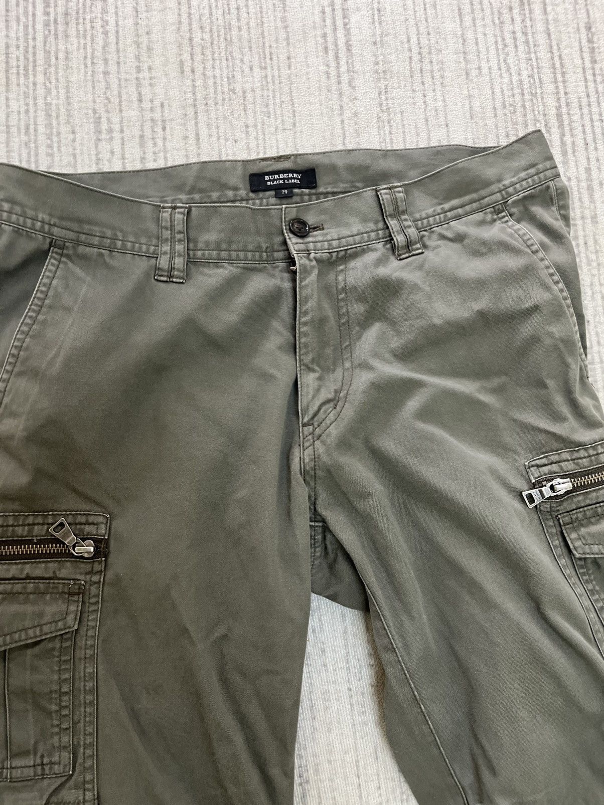 Burberry Burberry cargo pant multi pocket Size US 33 - 6 Thumbnail