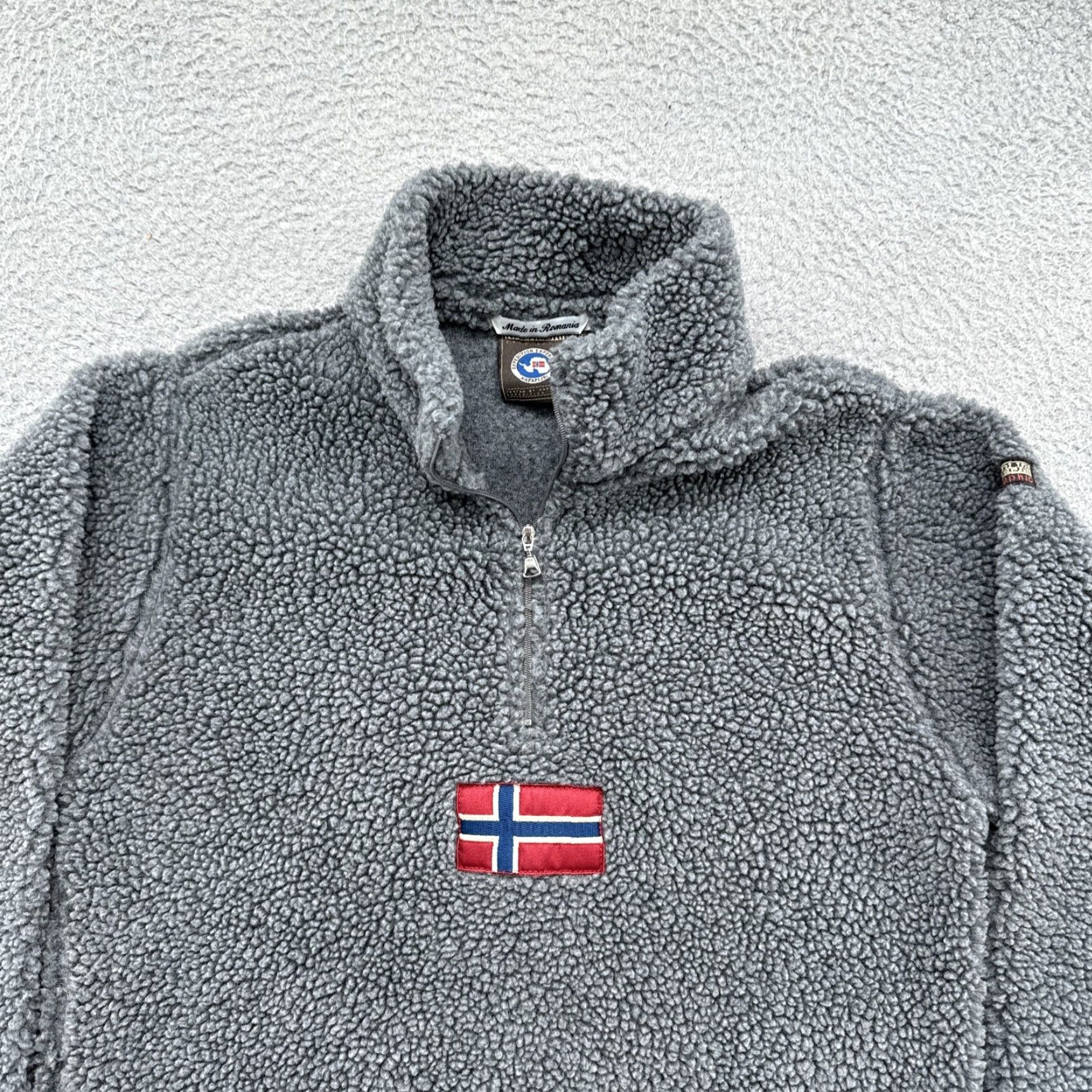 Napapijri VINTAGE Napapijri Geographic Fleece Sherpa 1/4 Zip Pullover Jacket Mens XS Gray Embroidered Logo 90s Style Jacket Mens XS Size US XS / EU 42 / 0 - 2 Thumbnail