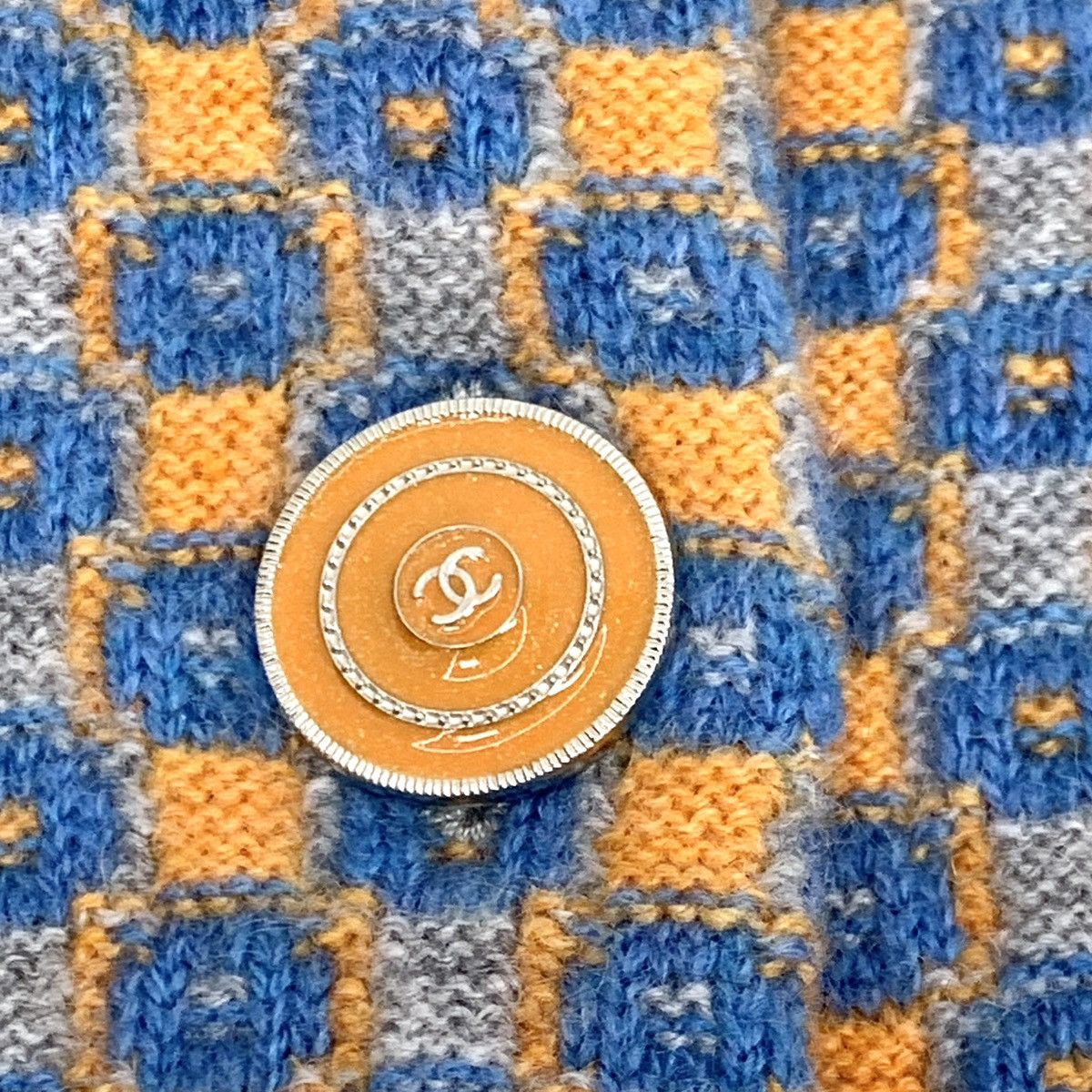 Chanel Chanel Colorblocked Cashmere Crew Neck Cardigan Size S / US 4 / IT 40 - 5 Thumbnail