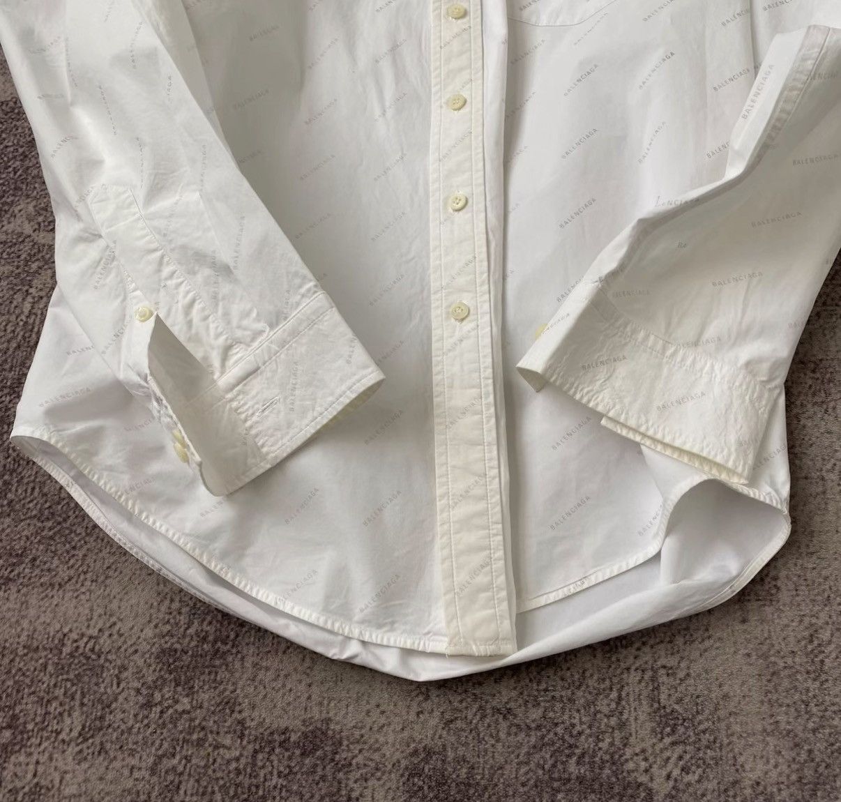 Balenciaga Balenciaga All-Over Logo Print Shirt Size US L / EU 52-54 / 3 - 3 Thumbnail