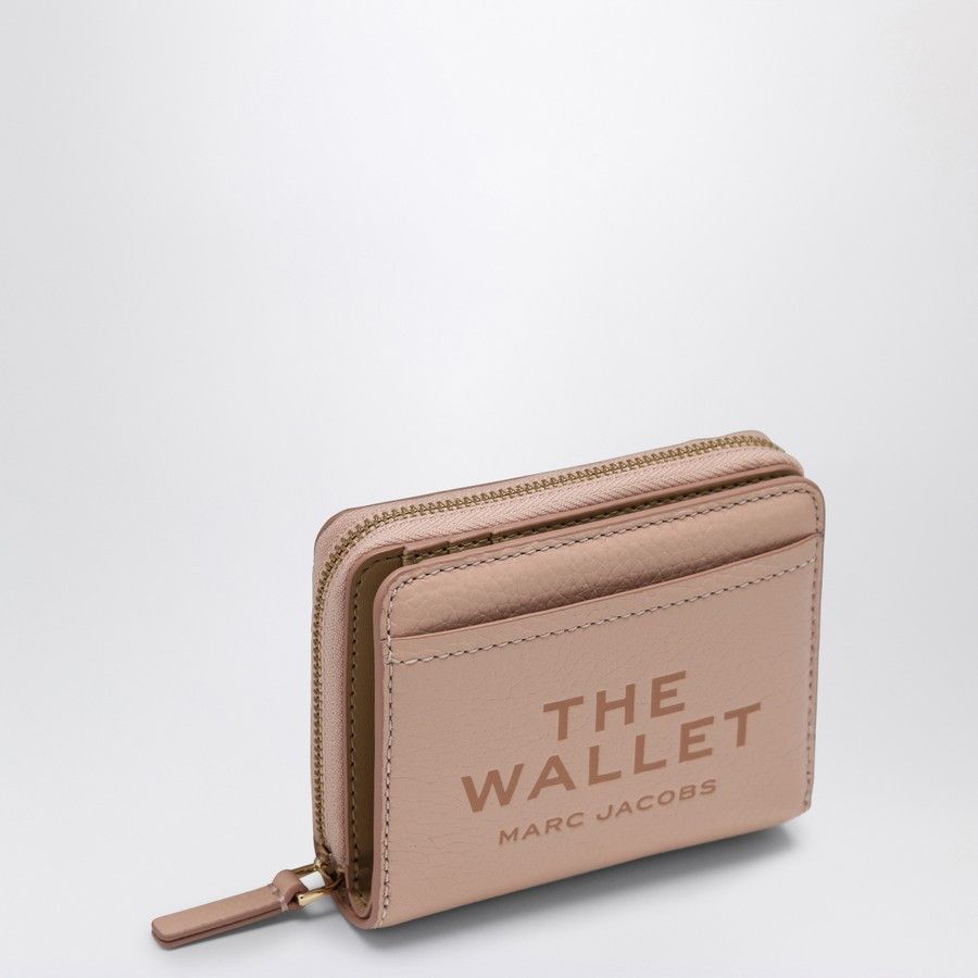 Marc Jacobs o1d2blof0824 Size: OS / Small Compact Leather Wallet Size ONE SIZE - 1 Thumbnail