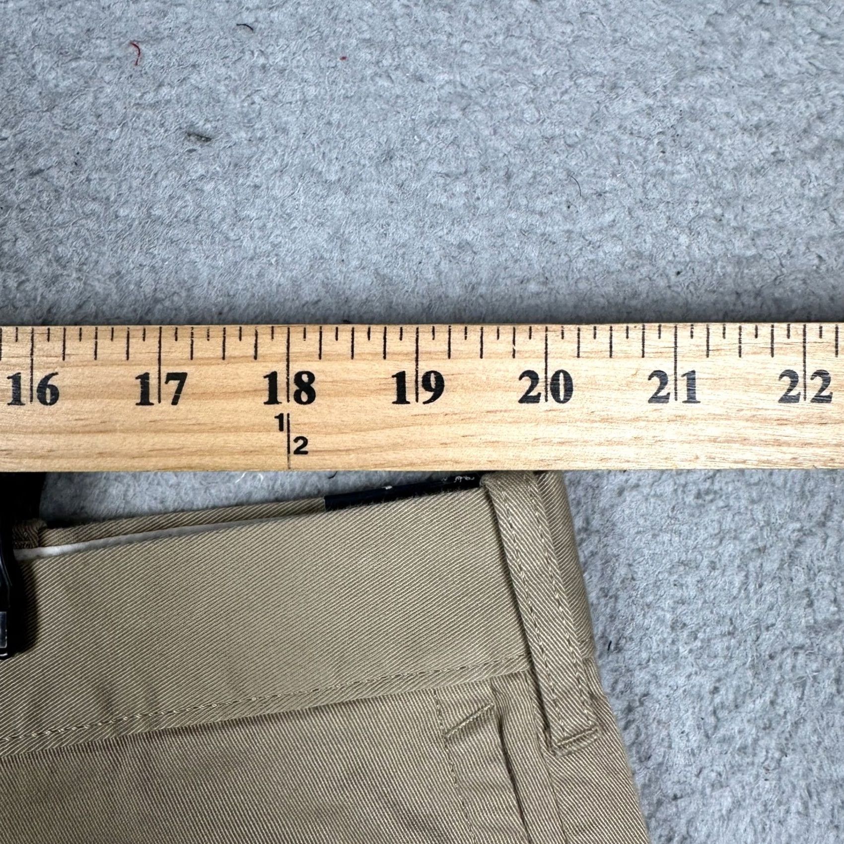 J.Crew J.Crew Chino Shorts Mens 40x9 Tan Khaki Flat Front Pockets Stretch Casual Shorts Size US 40 / EU 56 - 6 Thumbnail