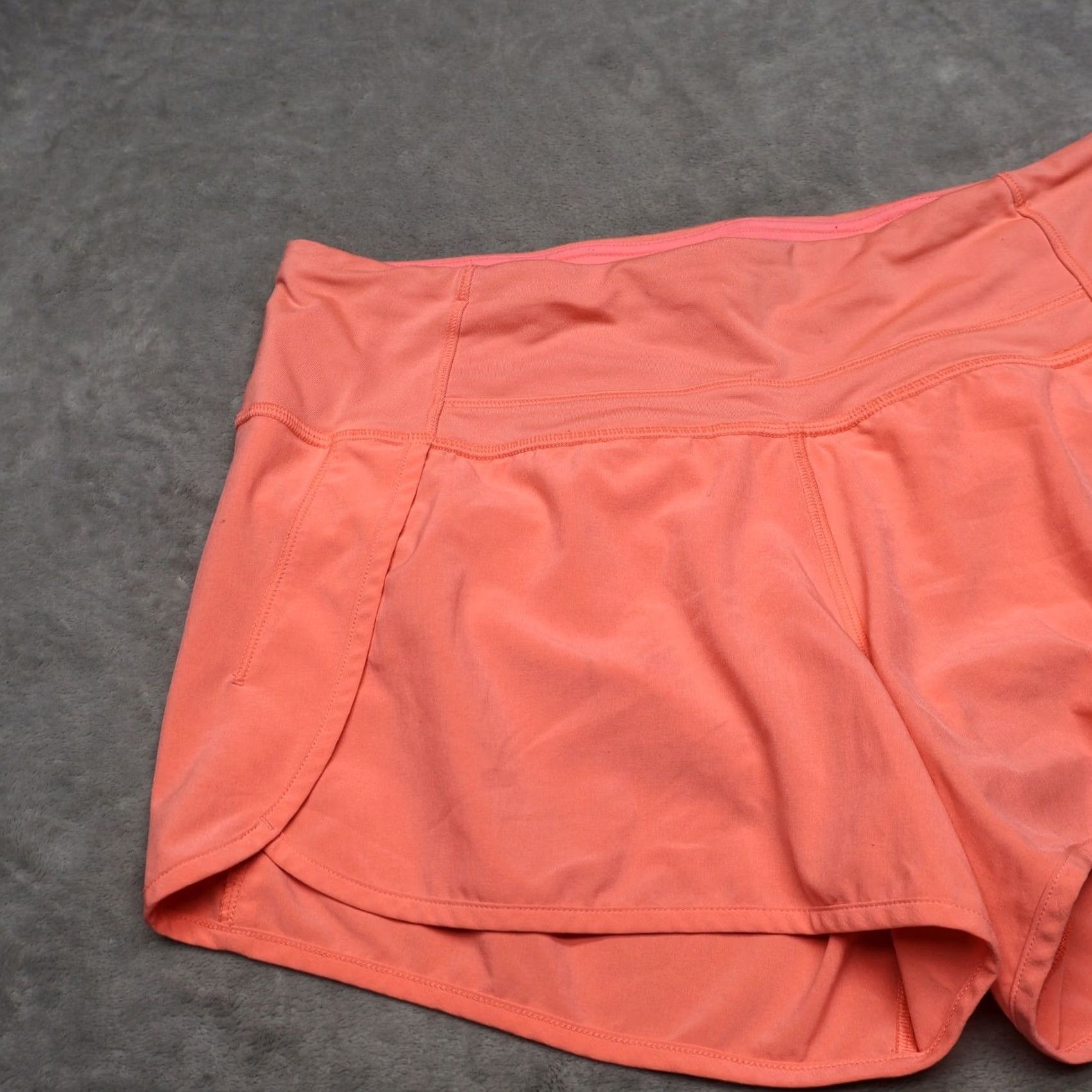 Lululemon Lululemon Shorts Women 6 Peach Run Times Stretch Wicking Drawcord Zip Pocket 4" Athletic Summer Activewear Shirt/Hip? Size 28" / US 6 / IT 42 - 2 Thumbnail