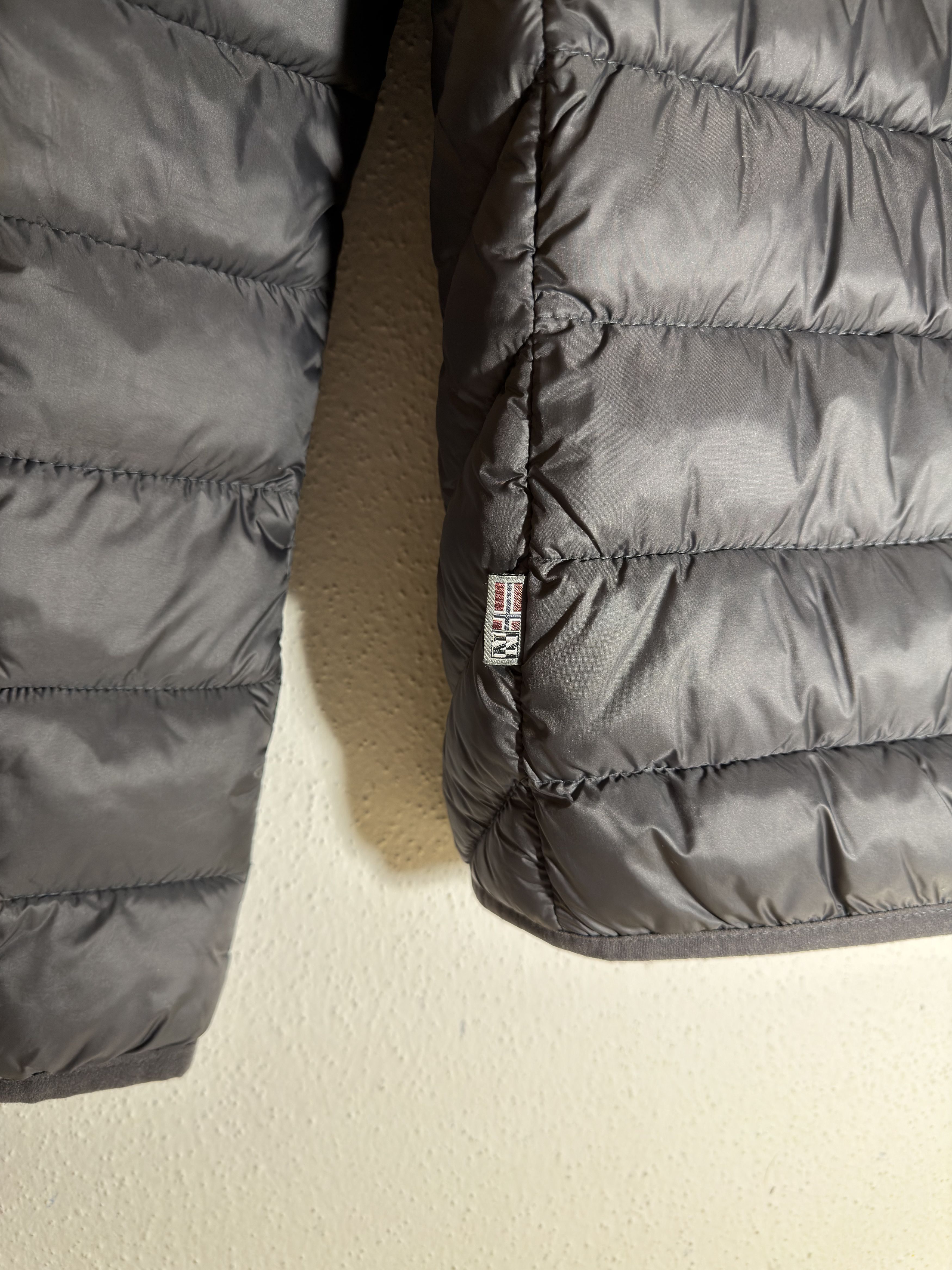 Napapijri Original Napapijri Grey Puffer Jacket (Lightweight) Size US M / EU 48-50 / 2 - 5 Thumbnail