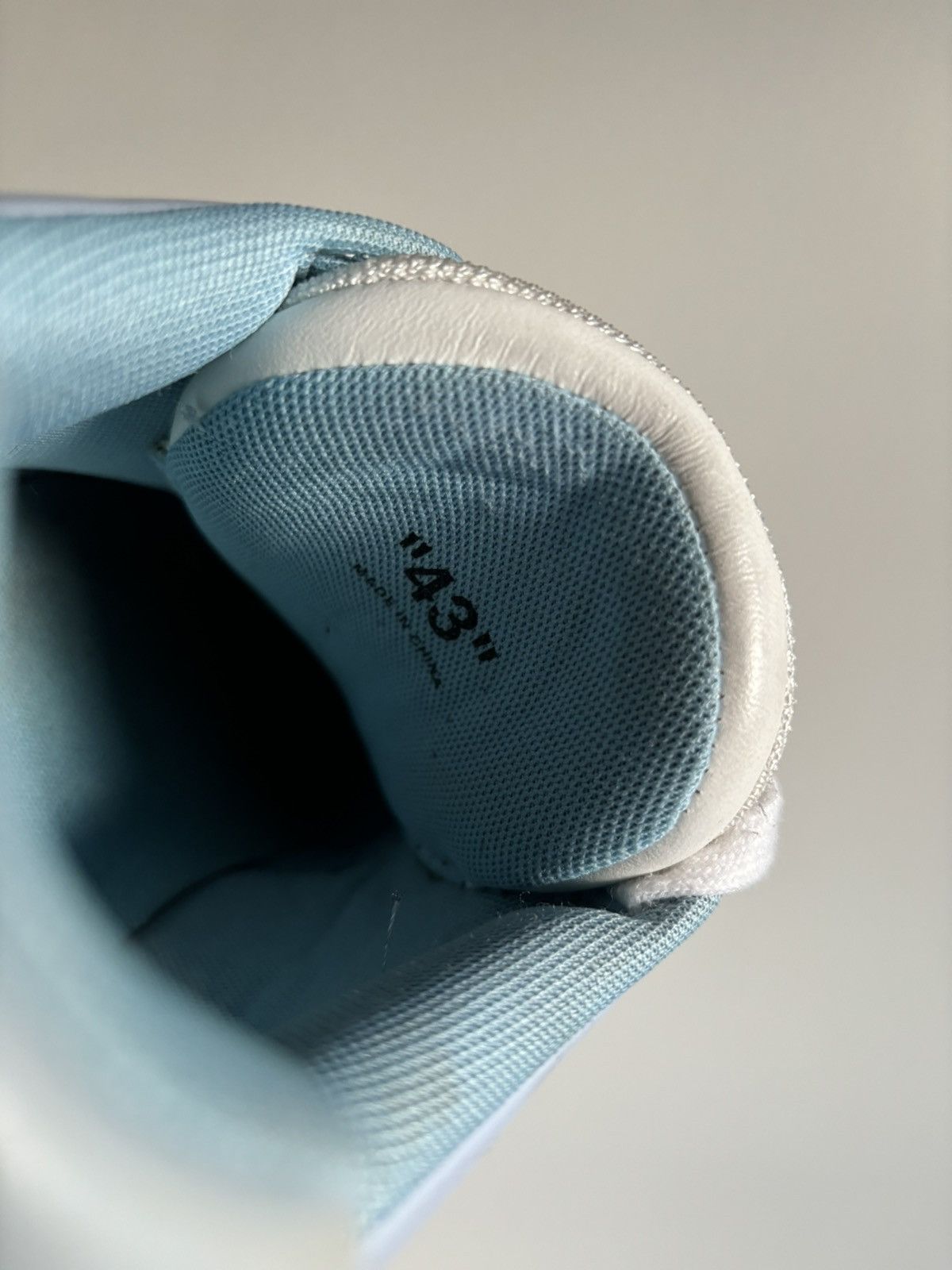 Off-White Off-White OOO Sneakers Size US 10 / EU 43 - 9 Thumbnail