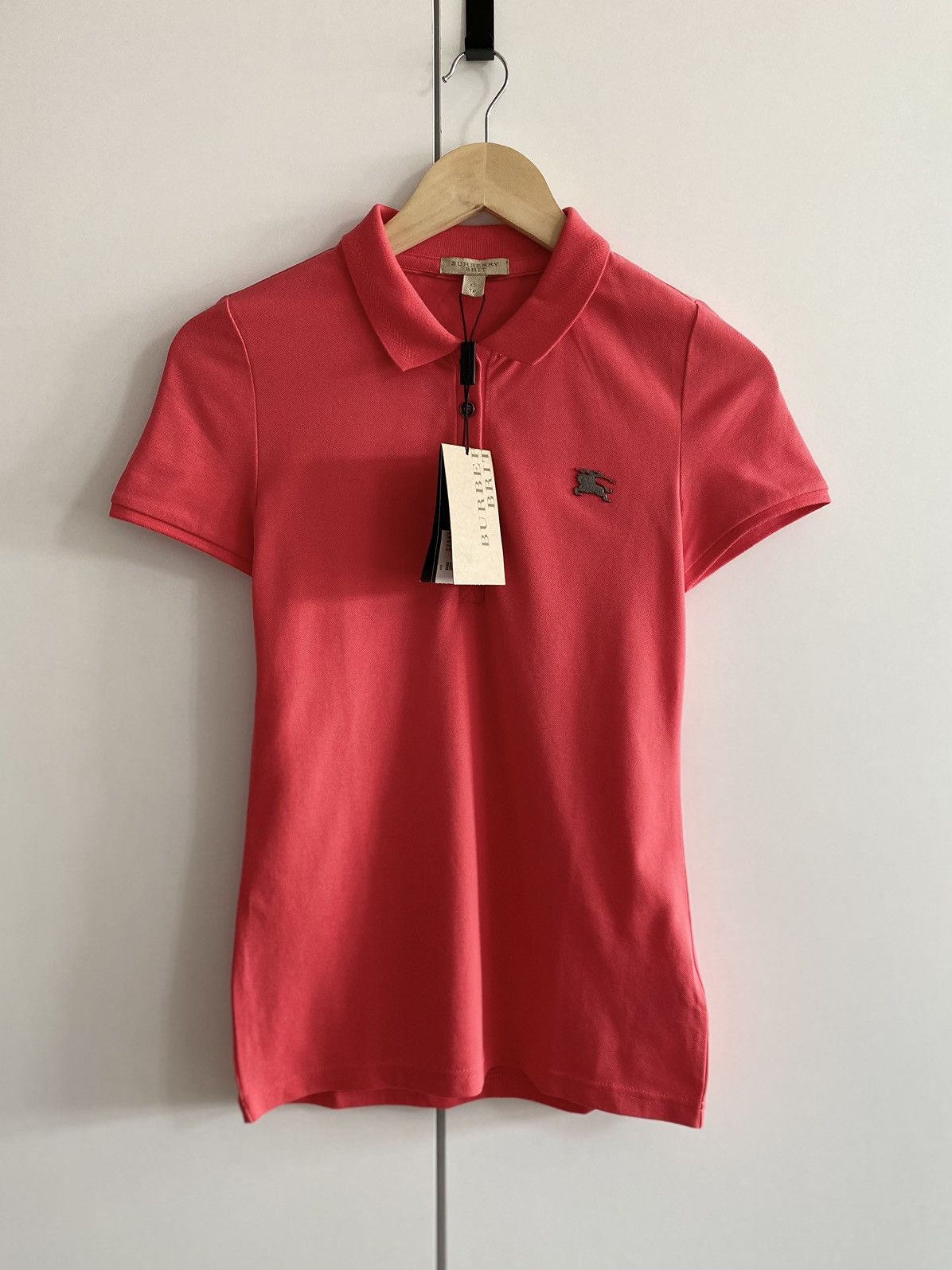 Burberry Burberry New Pink Polo With Metal Logo Size XS / US 0-2 / IT 36-38 - 1 Thumbnail