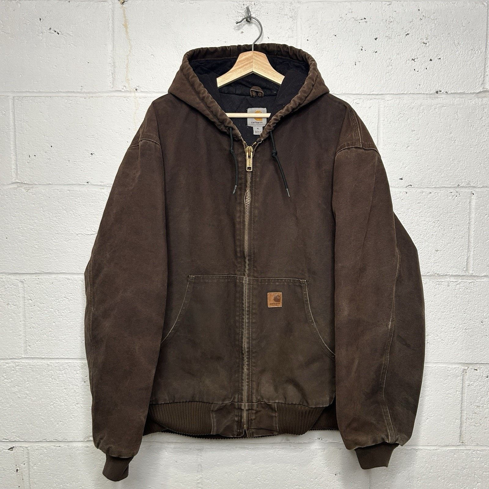 Carhartt Vintage Carhartt Hooded Active Jacket “Dark Brown” J130 DKB Size US XL / EU 56 / 4 - 1 Thumbnail