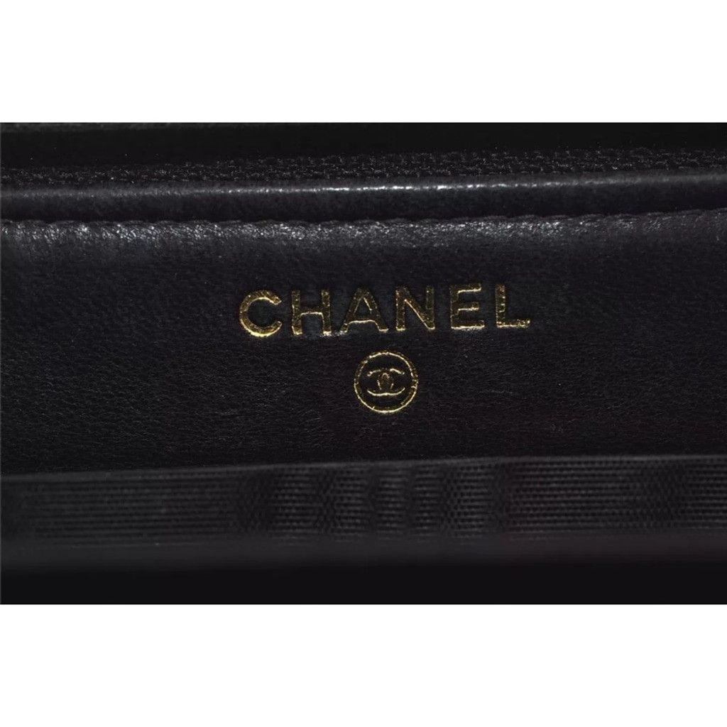 Chanel EUC Chanel CC logo caviar leather long zip around wallet Size ONE SIZE - 12 Thumbnail