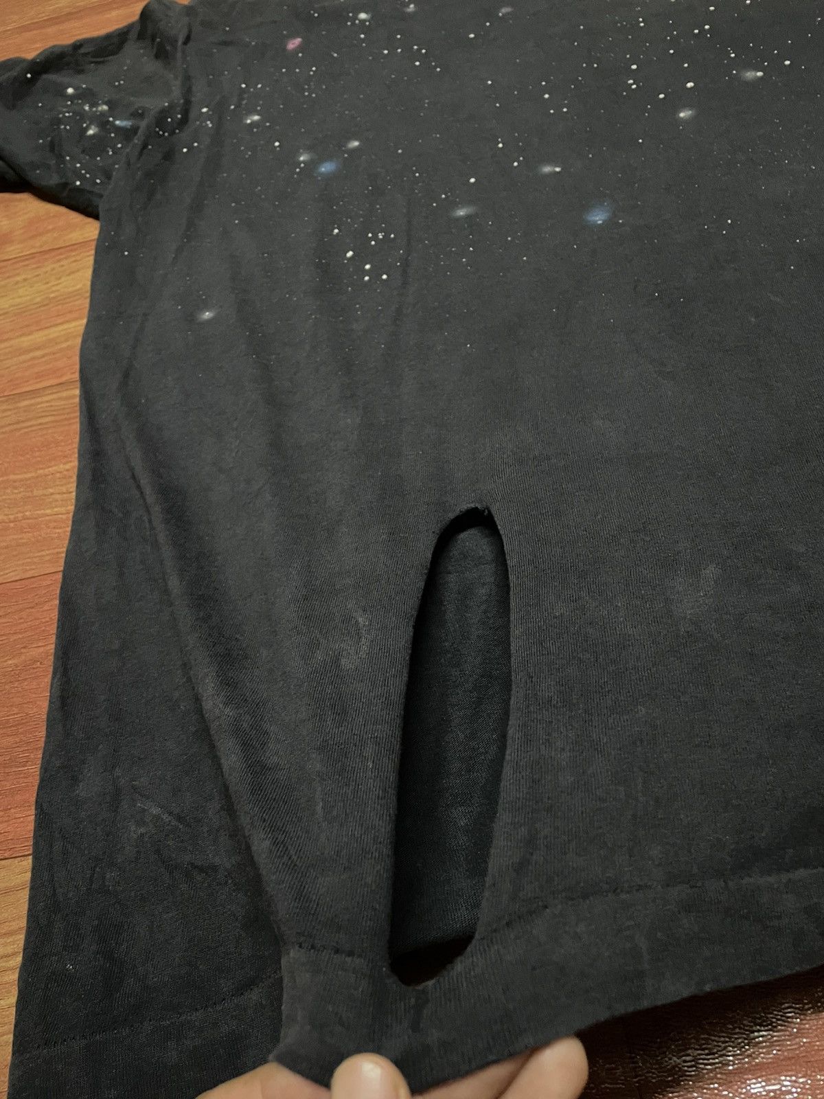 Vintage Vintage Mickey Magic Thrashed T-Shirt Distressed Faded Size US XL / EU 56 / 4 - 10 Thumbnail