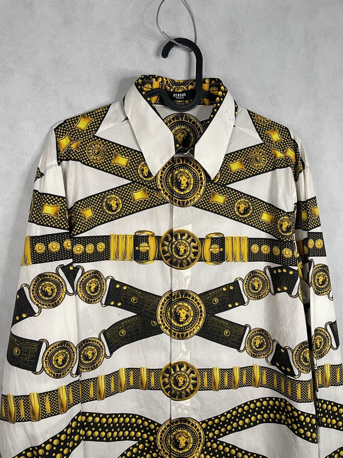 Designer × Versace × Versus Versace Versus Versace Button Ups Lion Belts Print Shirt Luxury Size US M / EU 48-50 / 2 - 5 Thumbnail