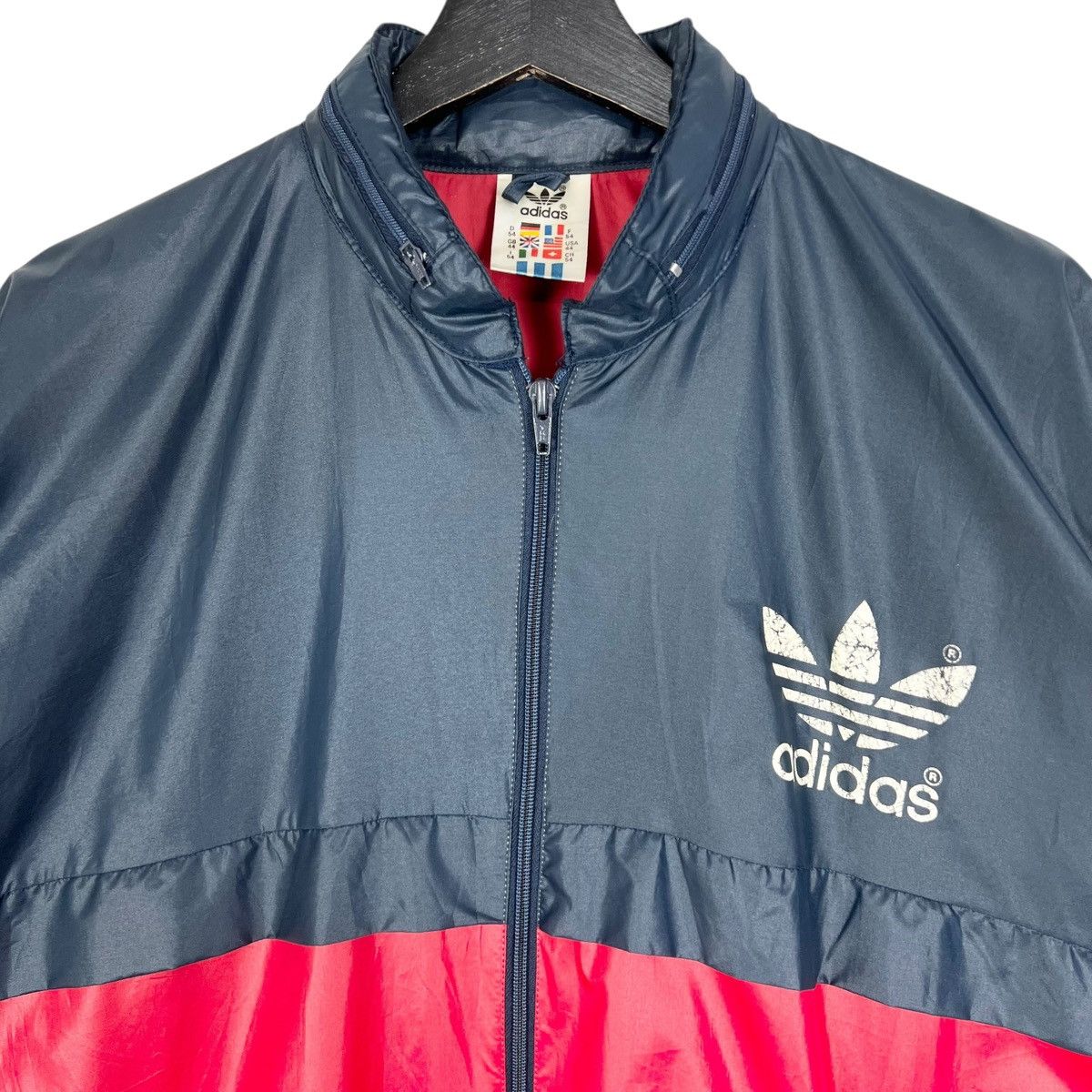 Adidas × Vintage Vintage Adidas Trefoil Windbreaker Jacket Foldable Bag Size US XL / EU 56 / 4 - 3 Thumbnail