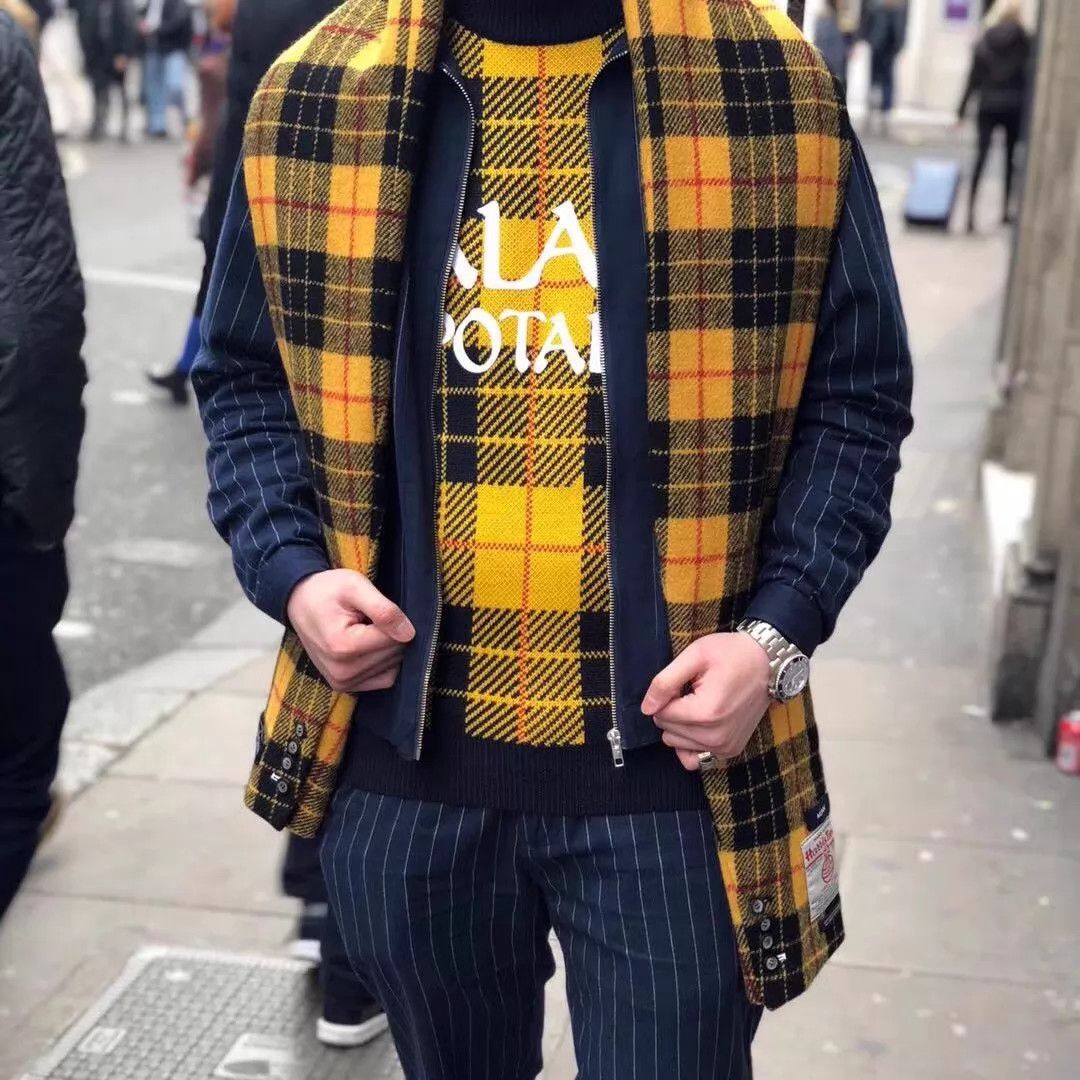 Palace Palace Yellow Checkered Sweater XL New With Tags Size US XL / EU 56 / 4 - 1 Thumbnail