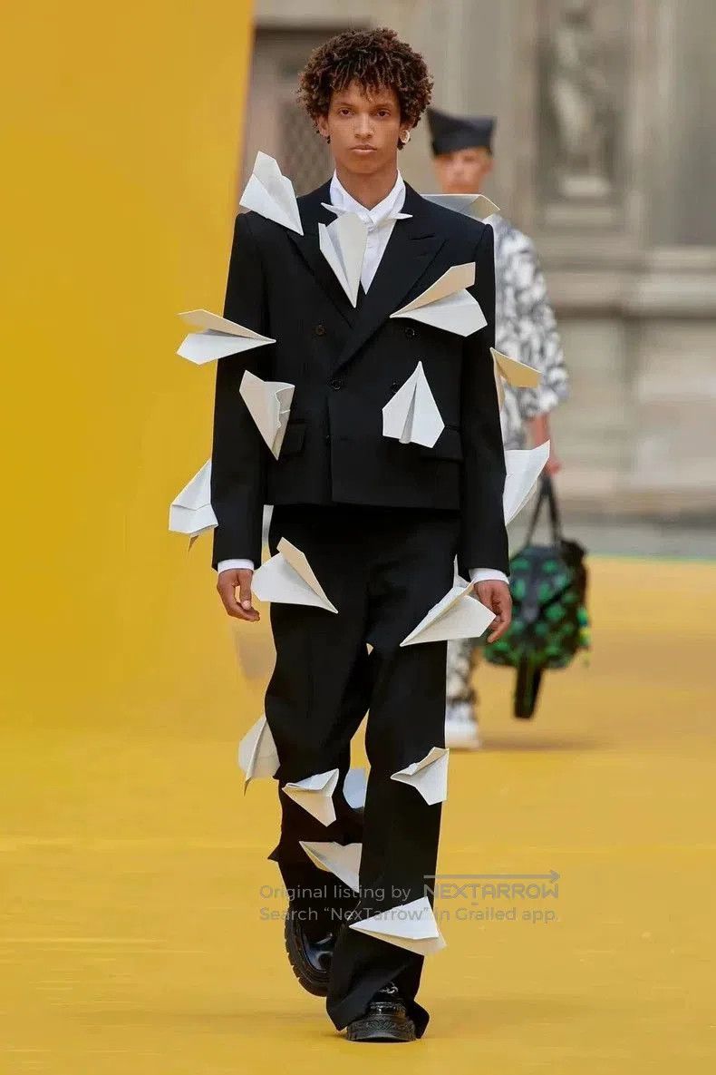 Louis Vuitton Louis Vuitton Paper Plane Blazer Showpiece. Size US L / EU 52-54 / 3 - 3 Thumbnail