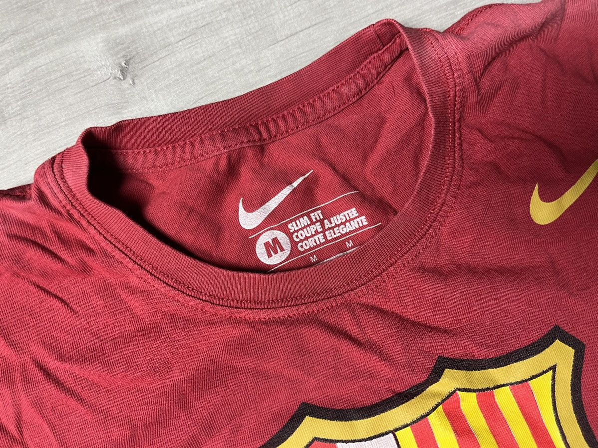 Nike Nike FC Barcelona Tshirt shields logo size Medium Size US M / EU 48-50 / 2 - 5 Thumbnail