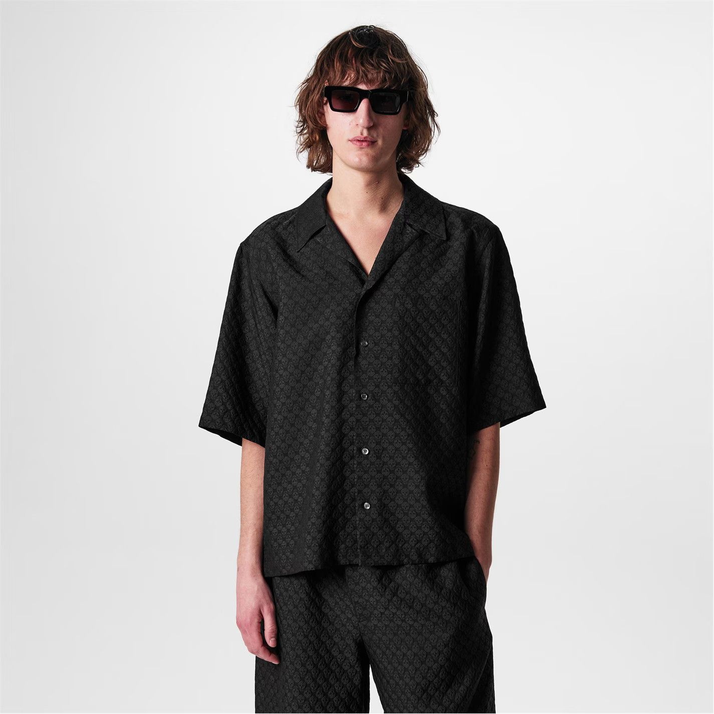 Alexander McQueen o1g2r1mq0326 Bowling Shirt in Black Size US XL / EU 56 / 4 - 2 Thumbnail