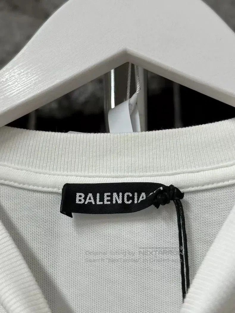 Balenciaga Balenciaga Mastercard Logo Short Sleeve Tee. Size US XS / EU 42 / 0 - 6 Thumbnail