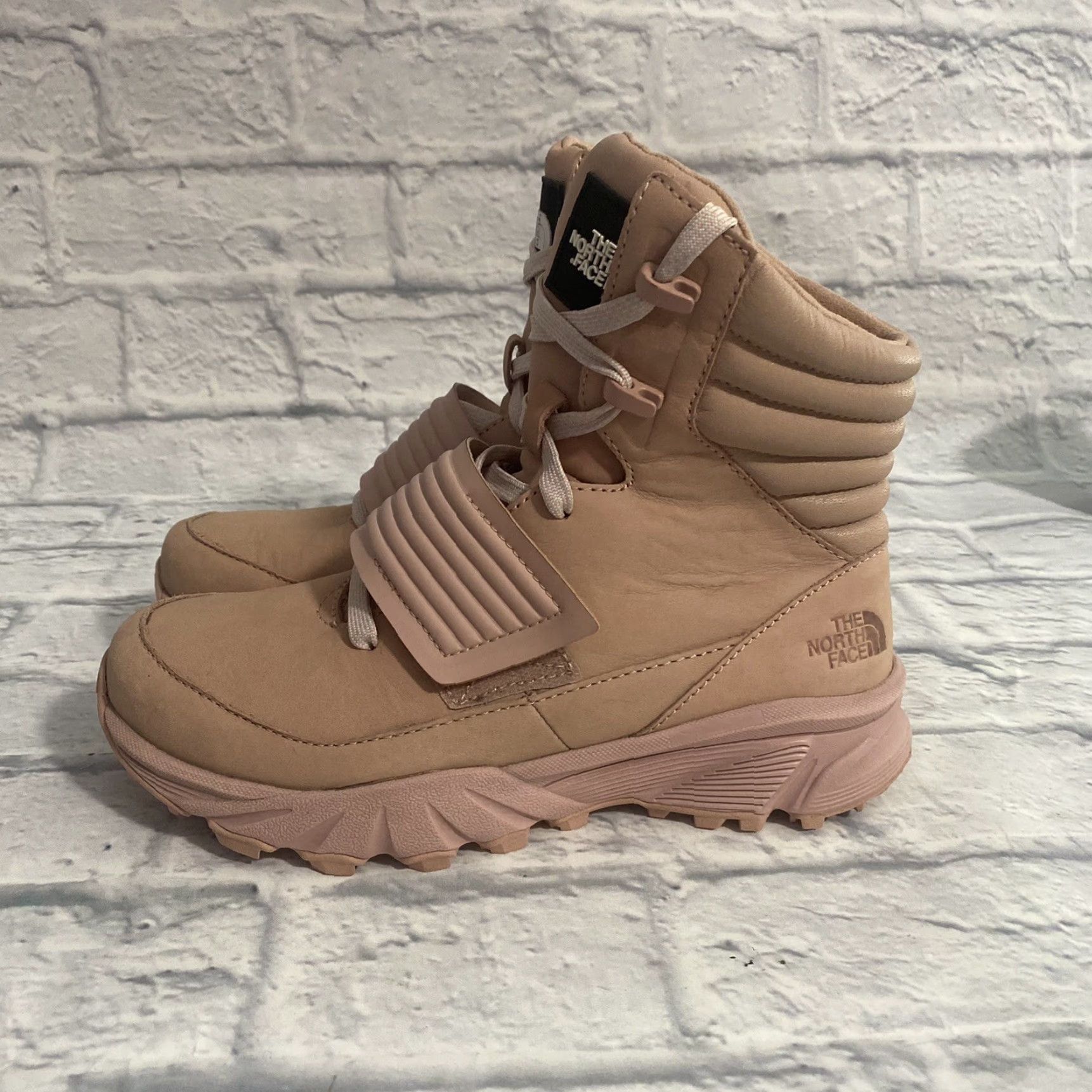 The North Face The North Face Raedonda Sneaker Mid Boot Misty Rose Pink Women's Size 6.5 EUC Size US 7 / IT 37 - 6 Thumbnail