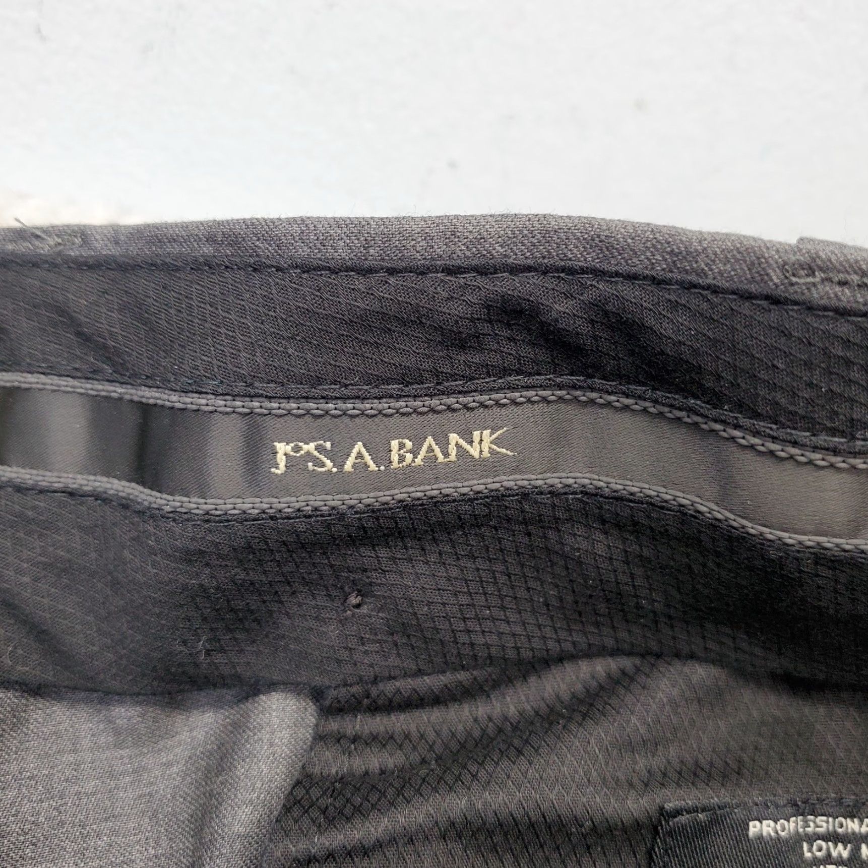 Jos. A. Bank Jos. A. Bank Dress Pants Mens 36x32 Charcoal Tailored Fit Formal Straight Leg Pants Mens Size 36 Charcoal Slashin Pocket Flat Front Inseam 32.5" Size US 36 / EU 52 - 7 Thumbnail