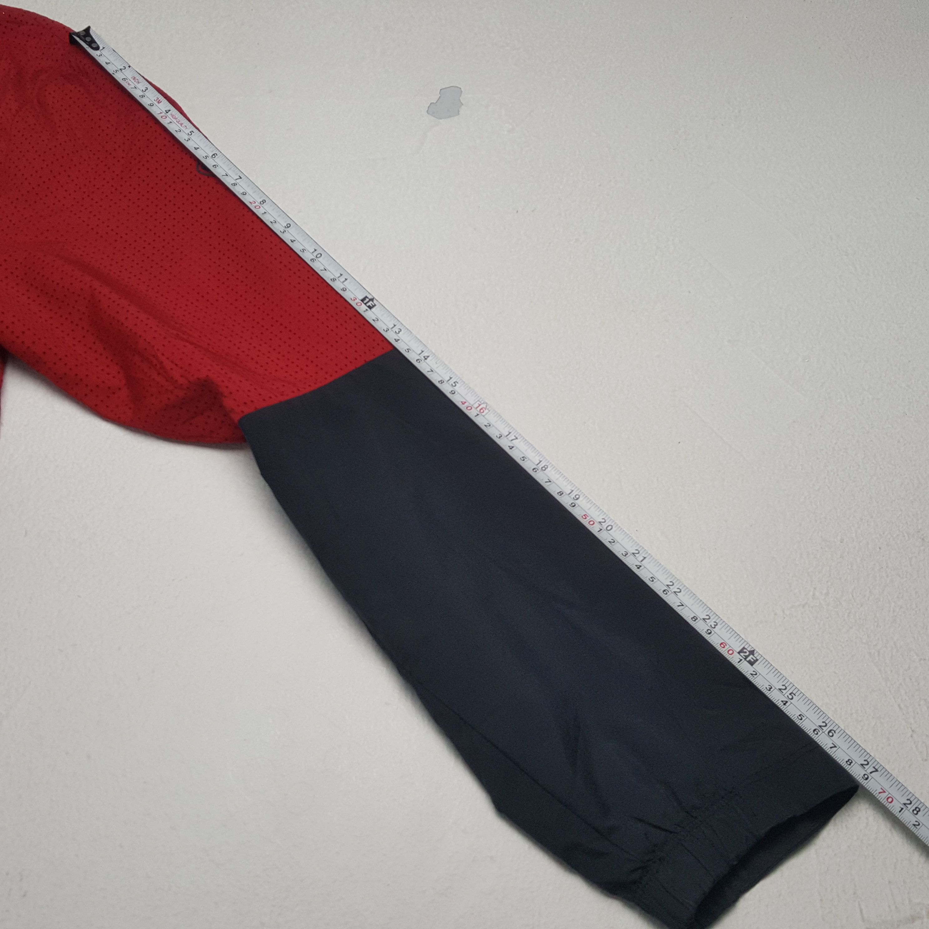Nike × Vintage NIKE MANCHESTER UNITED AIG Football Team Sportswear Jacket Size US S / EU 44-46 / 1 - 10 Thumbnail