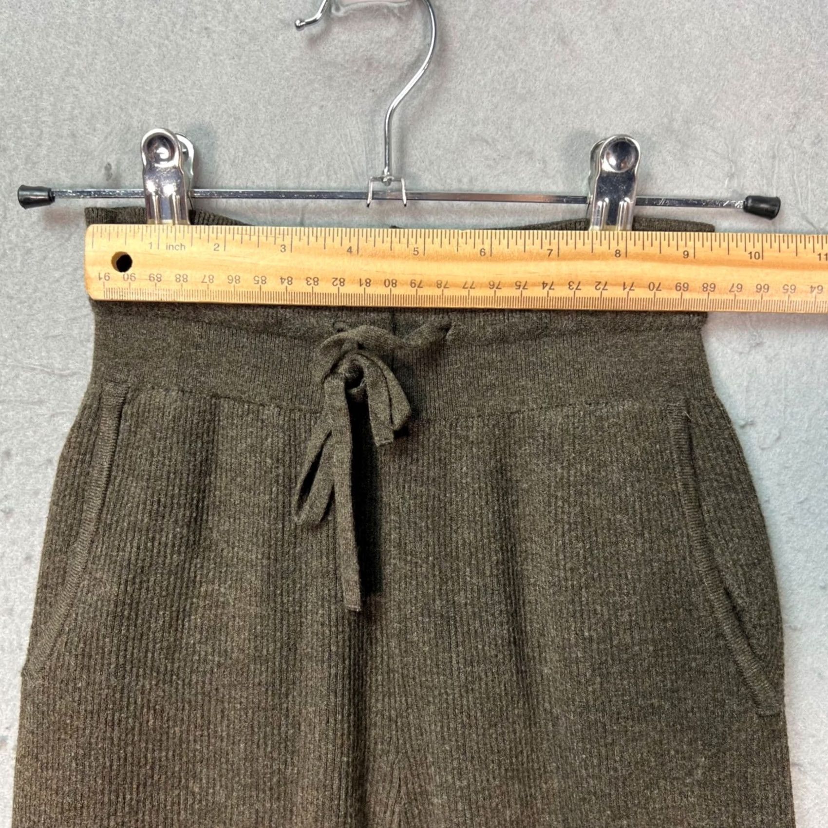 Uniqlo Uniqlo Womens XS High-Waisted Brown Knit Wide-Leg Pants Drawstring, Ankle, Pockets, Regular, All Season, Stretch Backward? Size 26" / US 2 / IT 38 - 4 Thumbnail