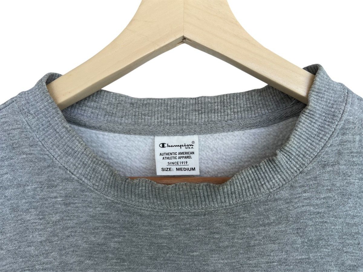 Vintage 90s CHAMPION Small Logo Crewneck Sweatshirt Size M