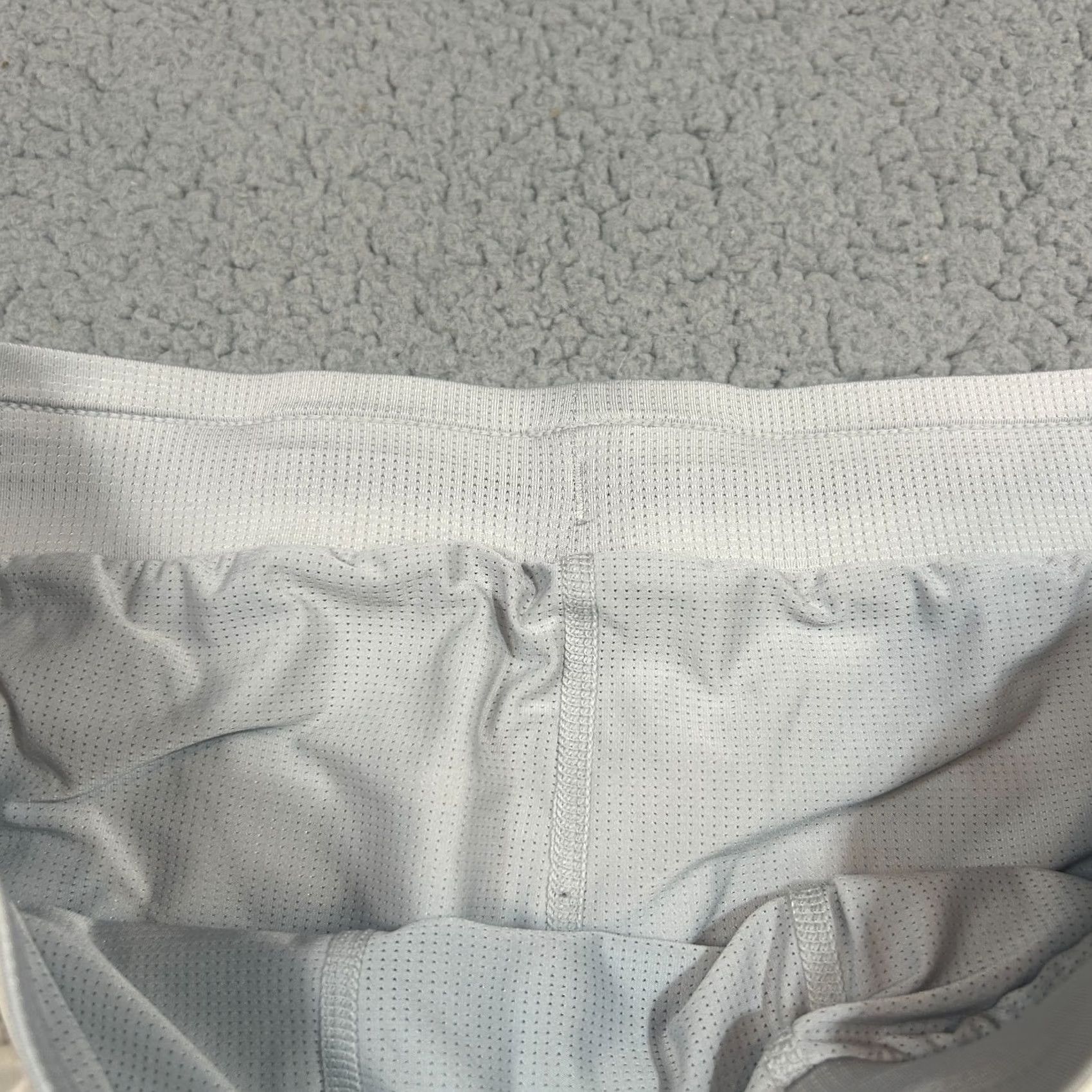 Fabletics Fabletics Shorts Men Large White Performance Workout Gym Athletic Lined Size US 32 / EU 48 - 2 Thumbnail