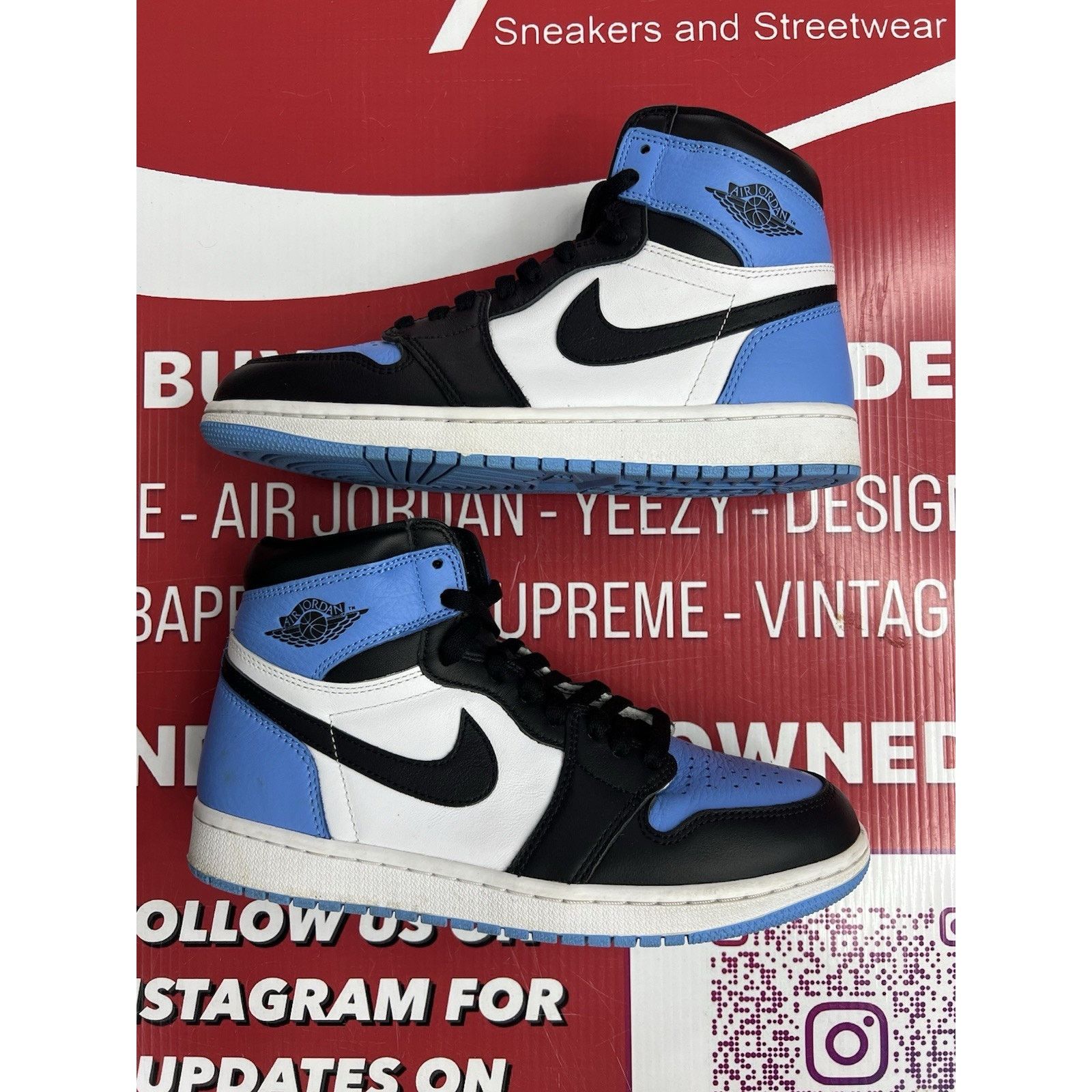 Jordan Brand Air Jordan 1 Retro High OG UNC Toe Size 8.5 (DZ5485-400) Size US 8.5 / EU 41-42 - 2 Thumbnail