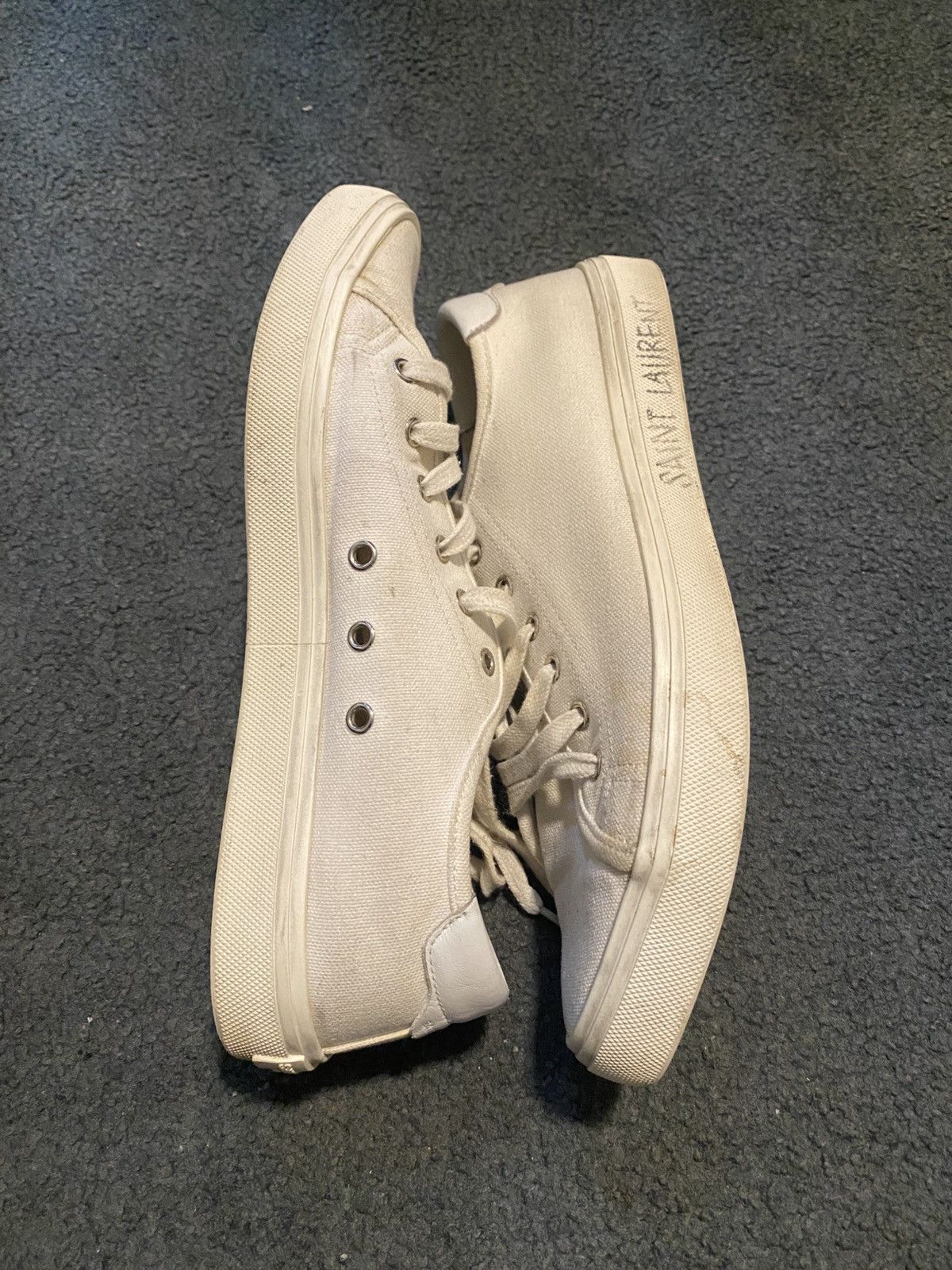 Designer × Saint Laurent Paris × Yves Saint Laurent SAINT LAURENT MALIBU LACE UP SNEAKERS Size US 9 / EU 42 - 3 Thumbnail