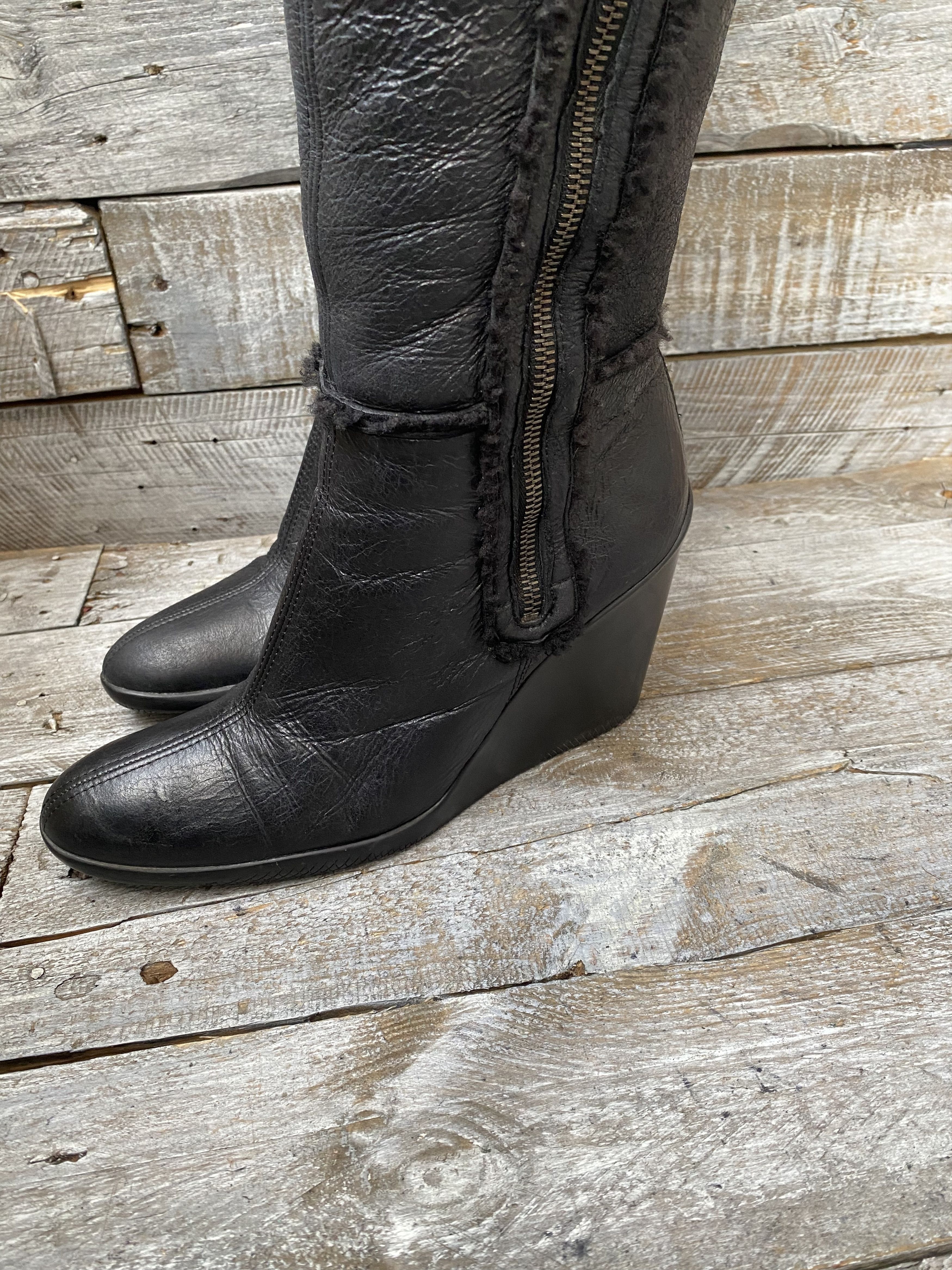 Prada Prada X Miu miu riding wedge boots, shearling sz 37 Size US 7 / IT 37 - 4 Thumbnail