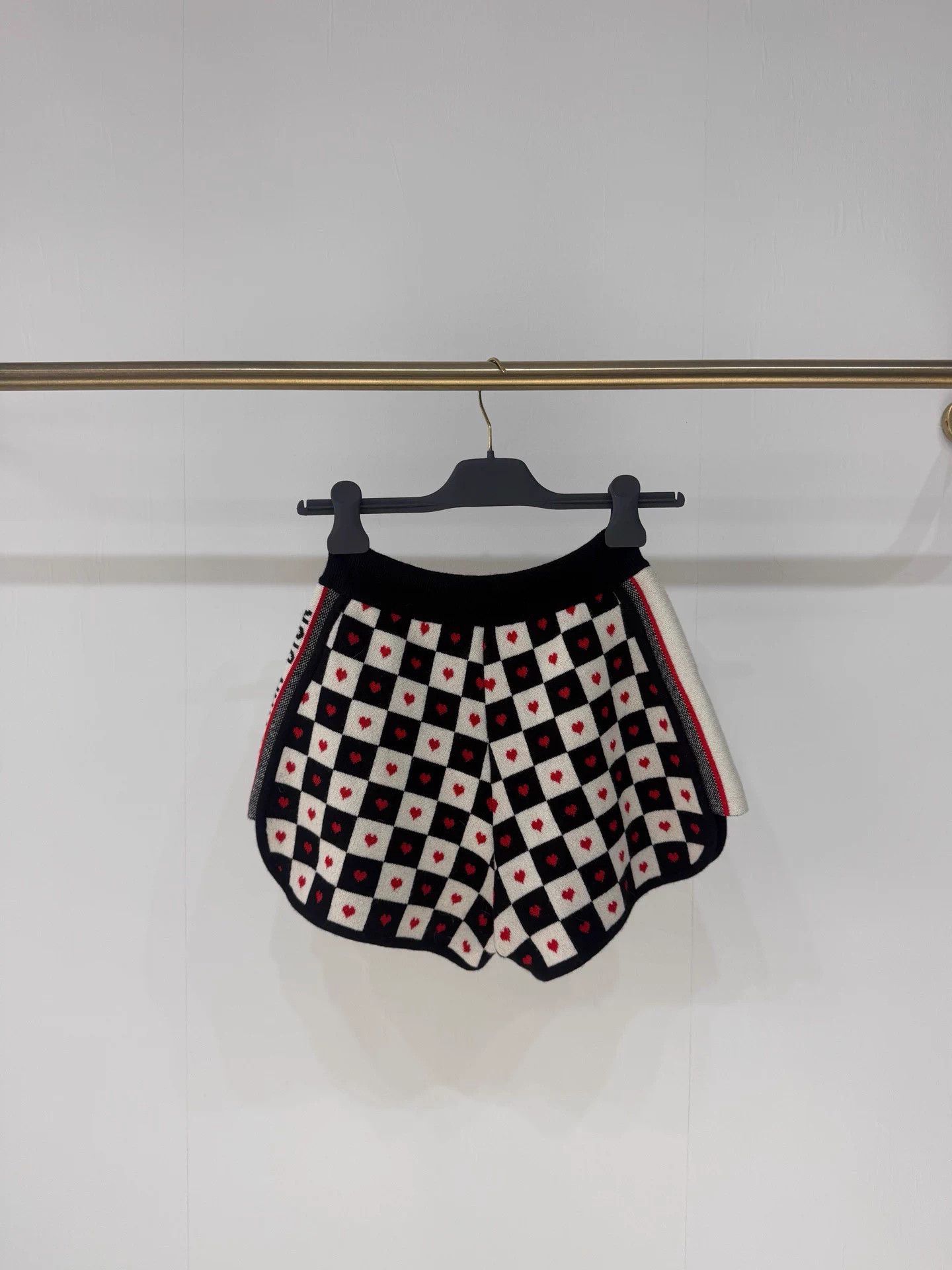 Dior Dior Heart Cashmere Letter Short 99 New FR36 Size 26" / US 2 / IT 38 - 4 Thumbnail