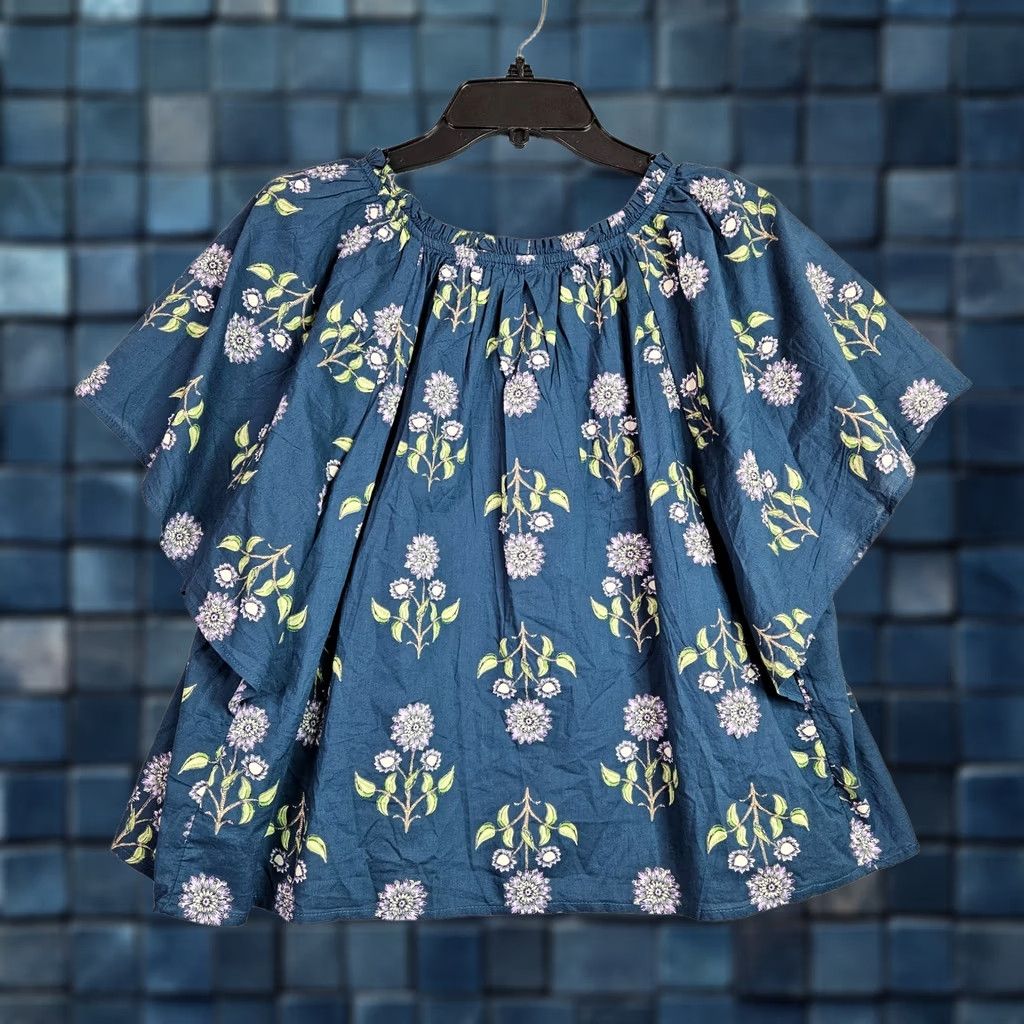 Old Navy Old Navy Women's Blouse Floral Printed Flutter Sleeve Navy XL Shirt Womens XL Blue Pattern Floral Casual Seasonal Lightweight Cotton Blend Size XL / US 12-14 / IT 48-50 - 1 Thumbnail