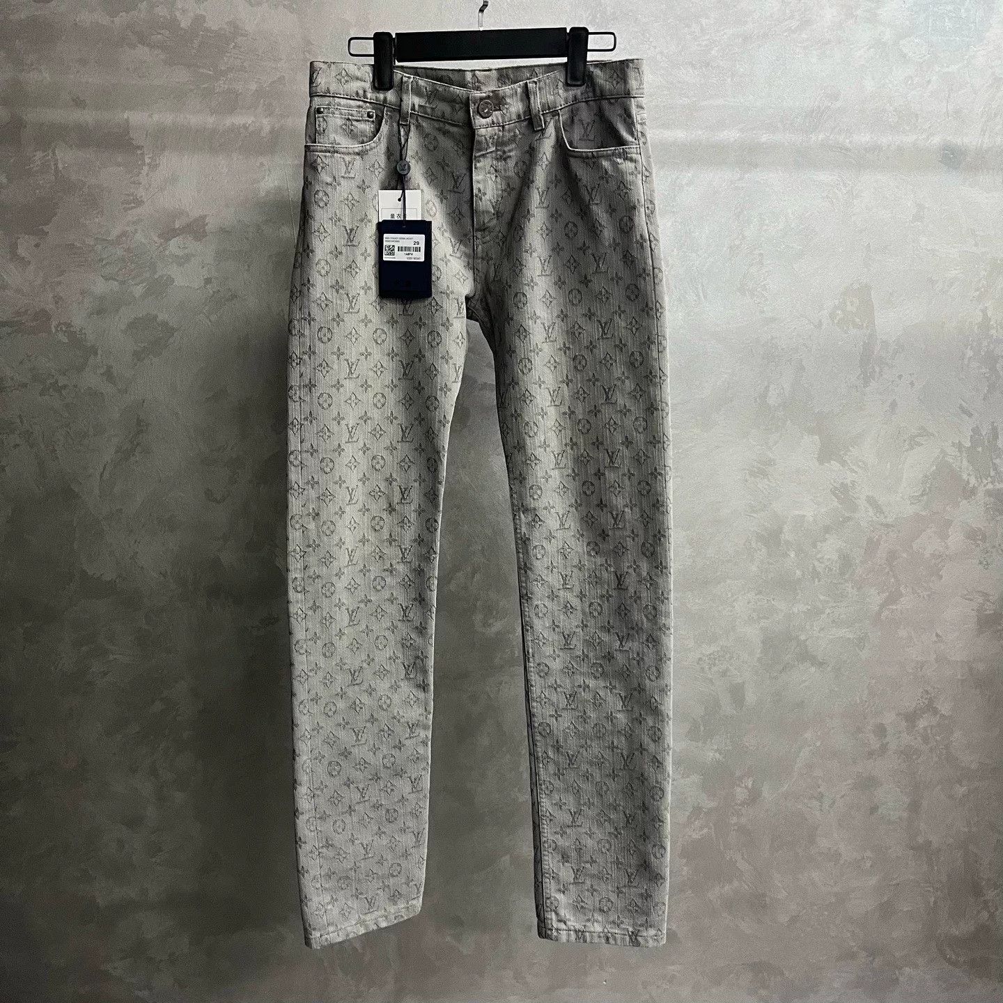 Louis Vuitton Louis Vuitton Casual Denim Gray Denim Jeans 28 Men Size US 28 / EU 44 - 1 Thumbnail