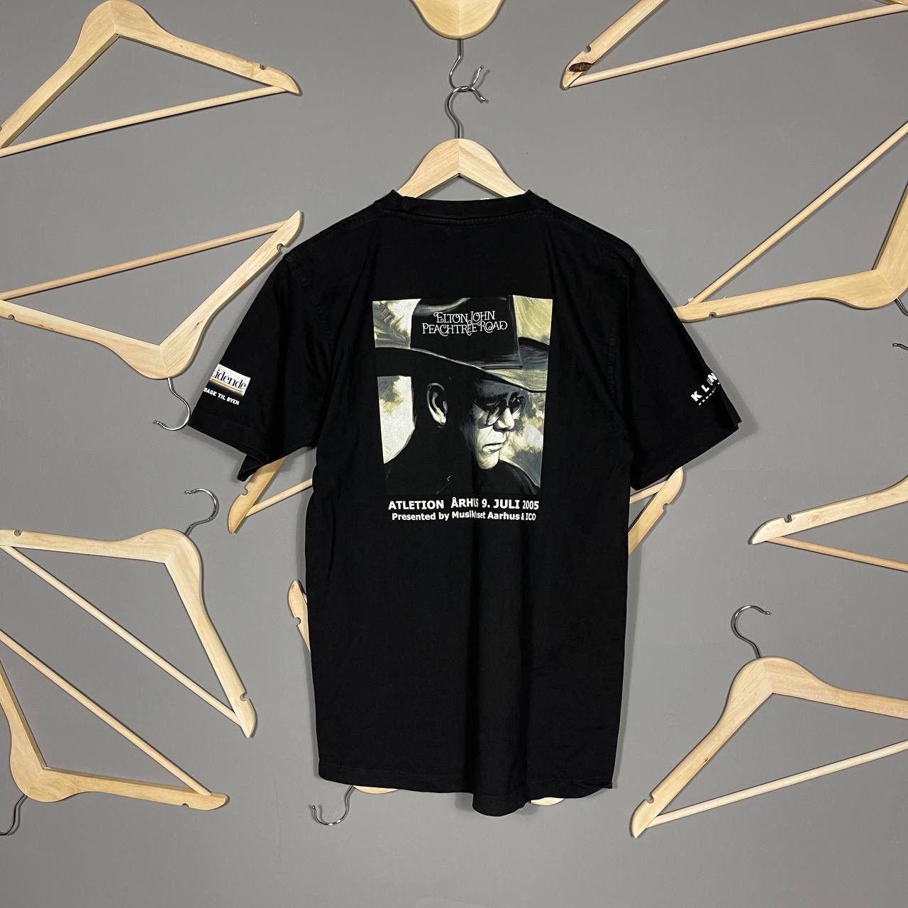 Band Tees 2005 Elton John RMF crew Peach Tree Road t-shirt Size US L / EU 52-54 / 3 - 1 Thumbnail