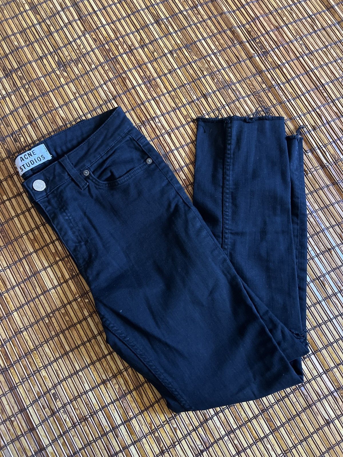 Acne Studios Acne Studios Black Cropped Skinny Distressed Denim jeans Size 28" / US 6 / IT 42 - 1 Thumbnail